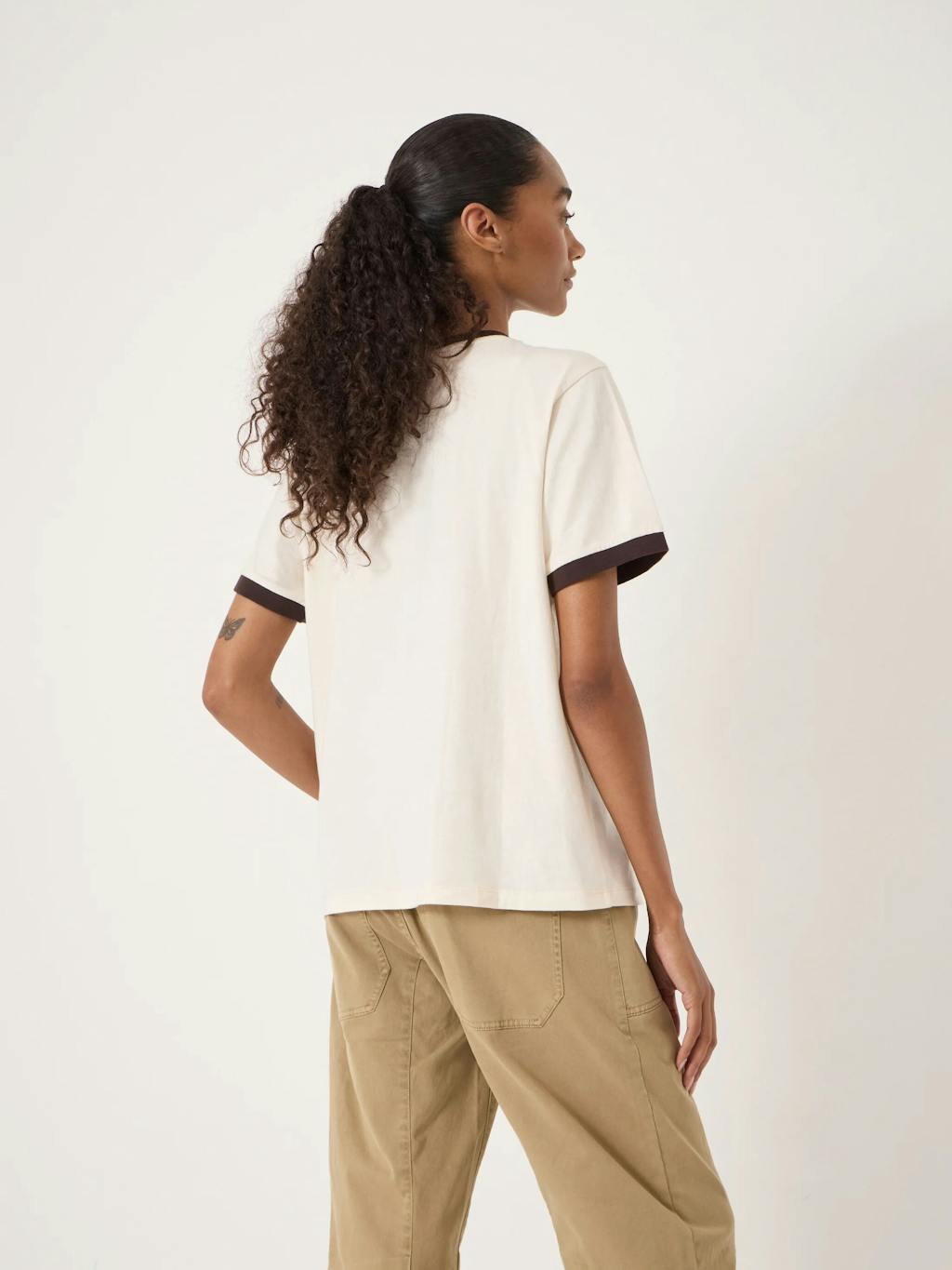 014833-0551-03 London to Melbourne 03 Graphic T-Shirt