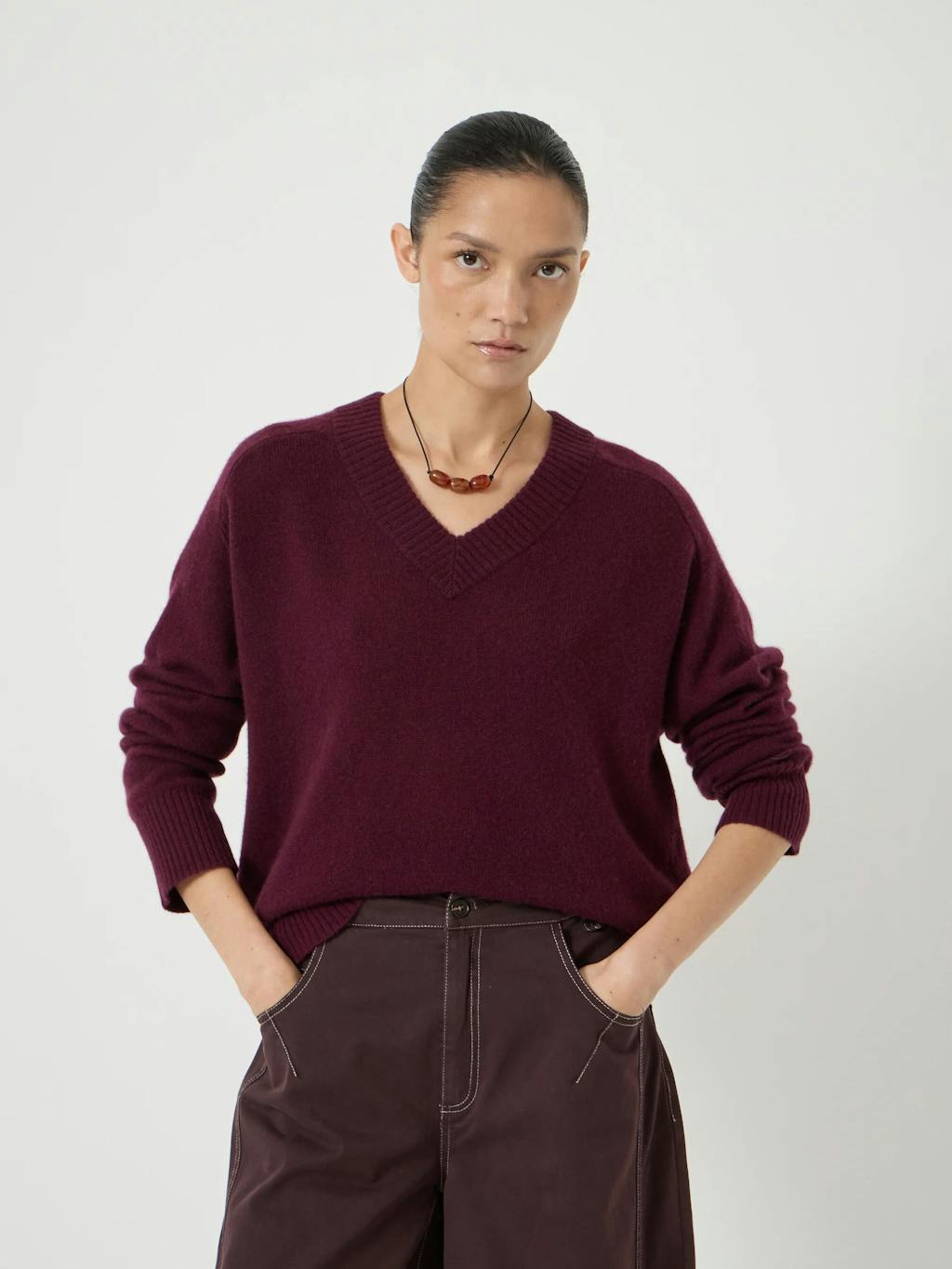 014395-1410-01 Colette Cashmere V-Neck Saddle Sleeve Jumper