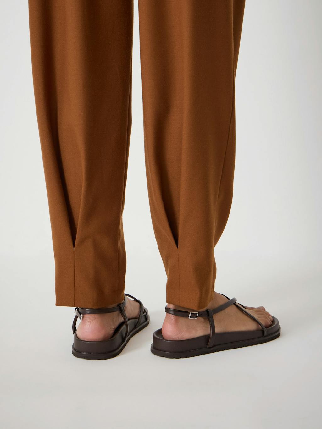 014291-2262-04 Noa Wool Blend Tapered Leg Trousers