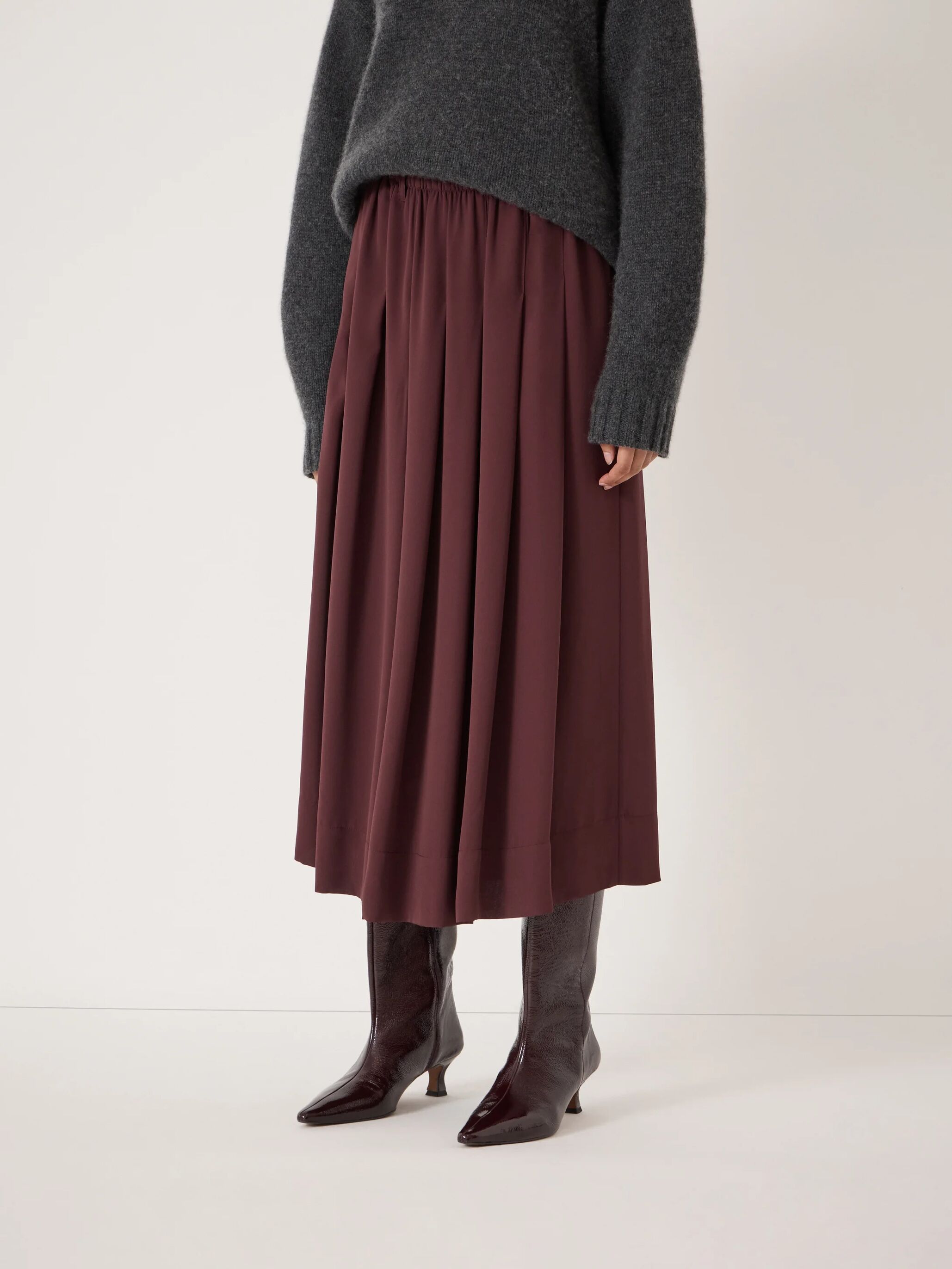 Ivy Pleated Chiffon Midi Skirt (Burgundy Purple)