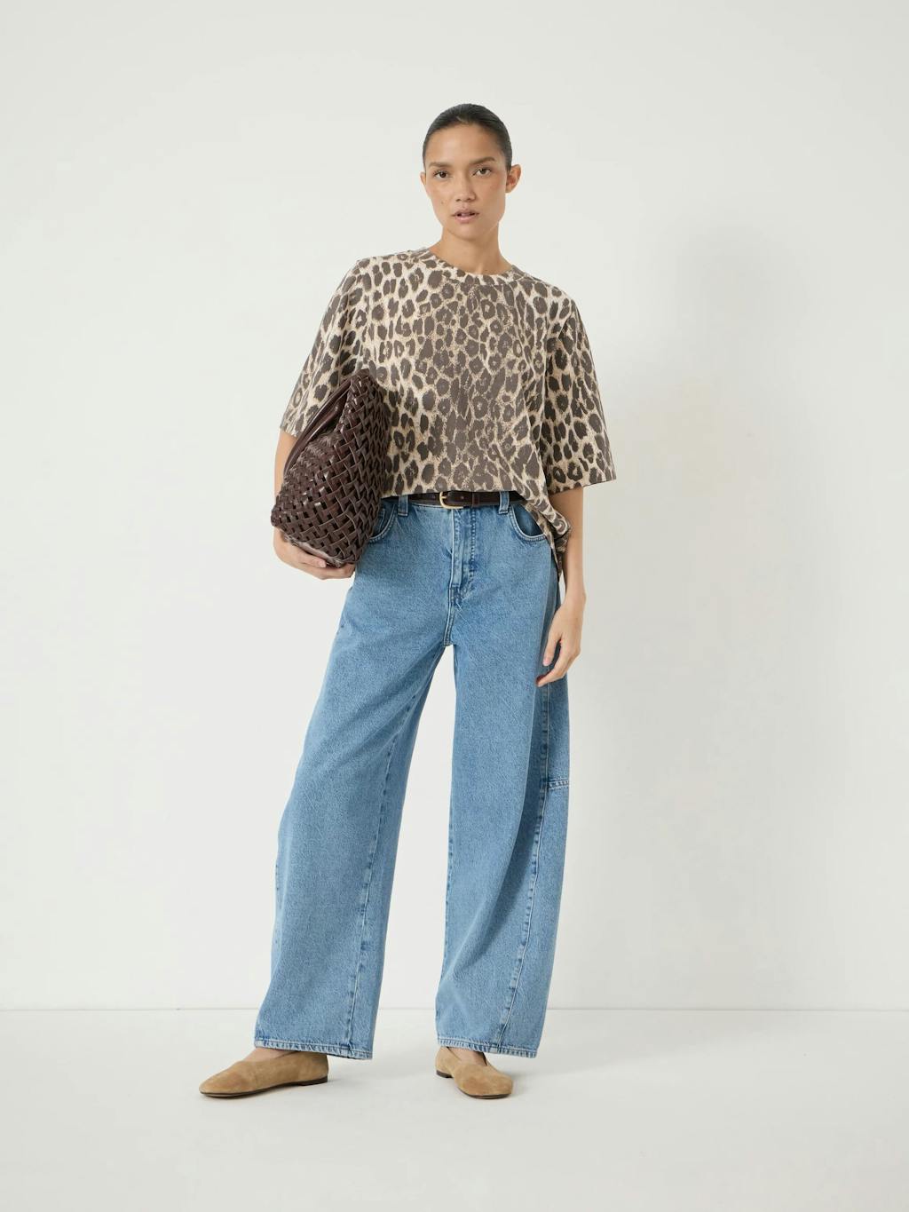 014967-4911-01 Romina Leopard Print Heavyweight Cotton T-Shirt