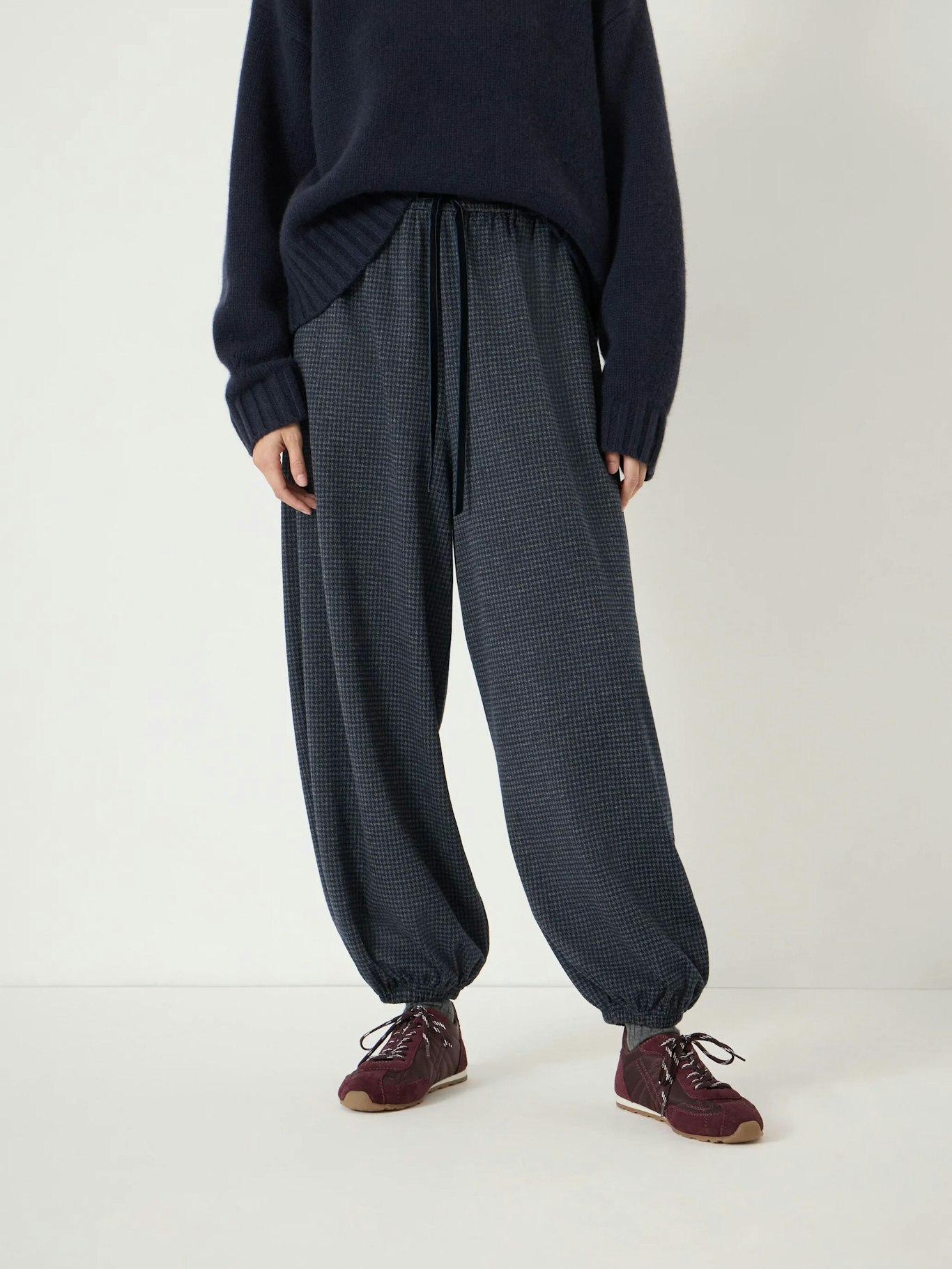 015320-2920-02 Taylor Check Balloon Hem Jersey Trousers