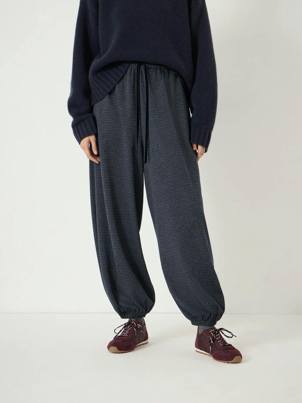 015320-2920-02 Taylor Check Balloon Hem Jersey Trousers