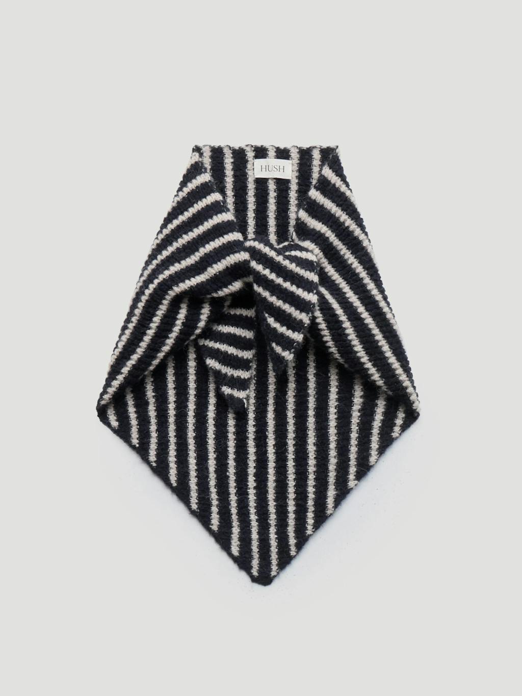 015379-1658-07 Stripe Triangle Scarf
