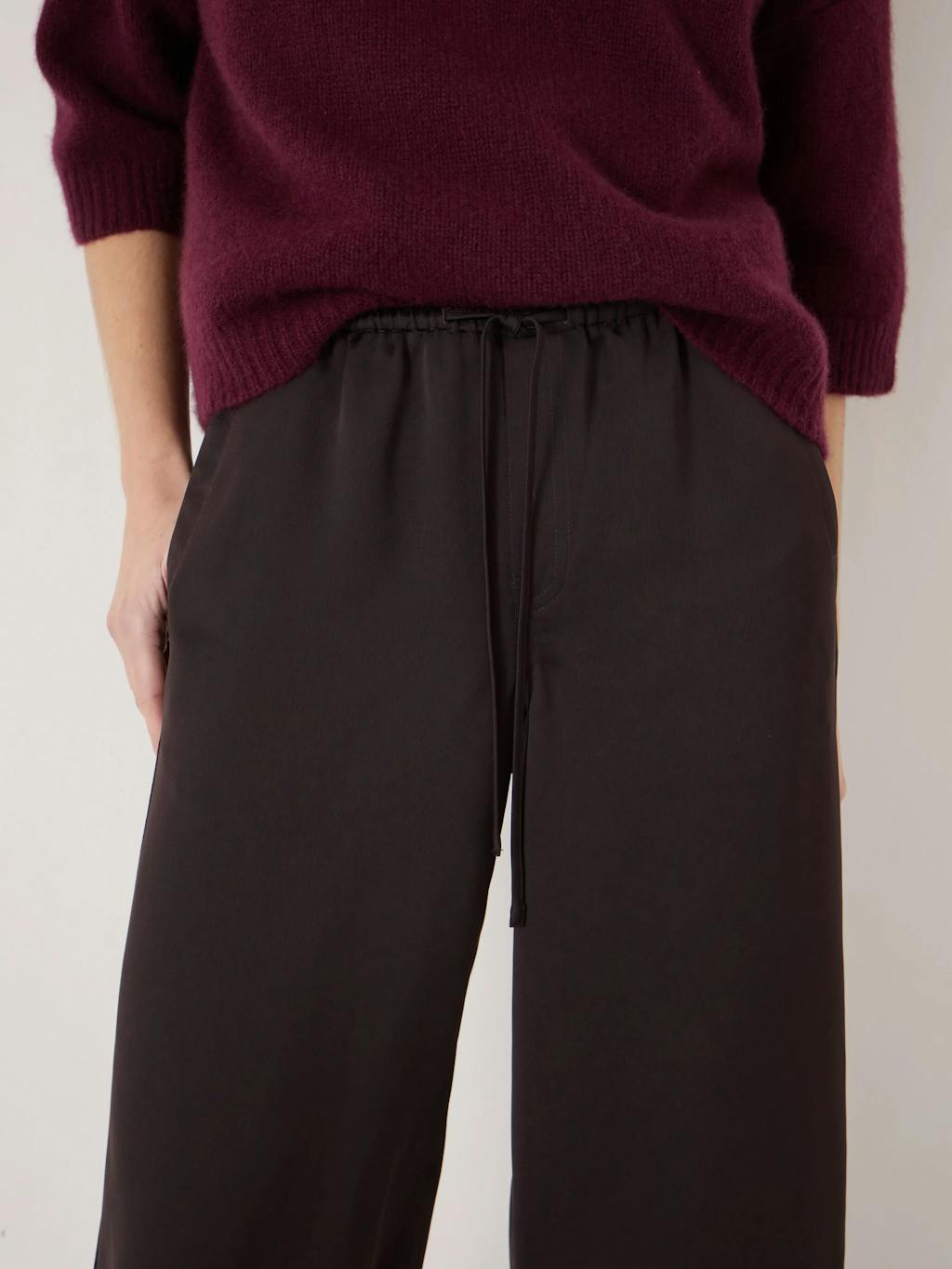 014801-4843-04 Tamar Satin Straight Ankle Grazer Trousers