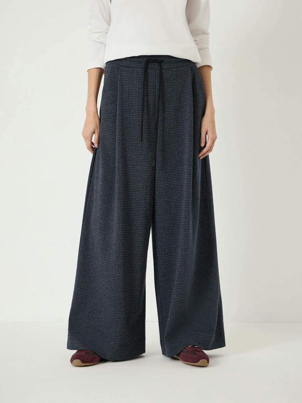 015306-3711-02 Taylor Check Wide Leg Jersey Trousers