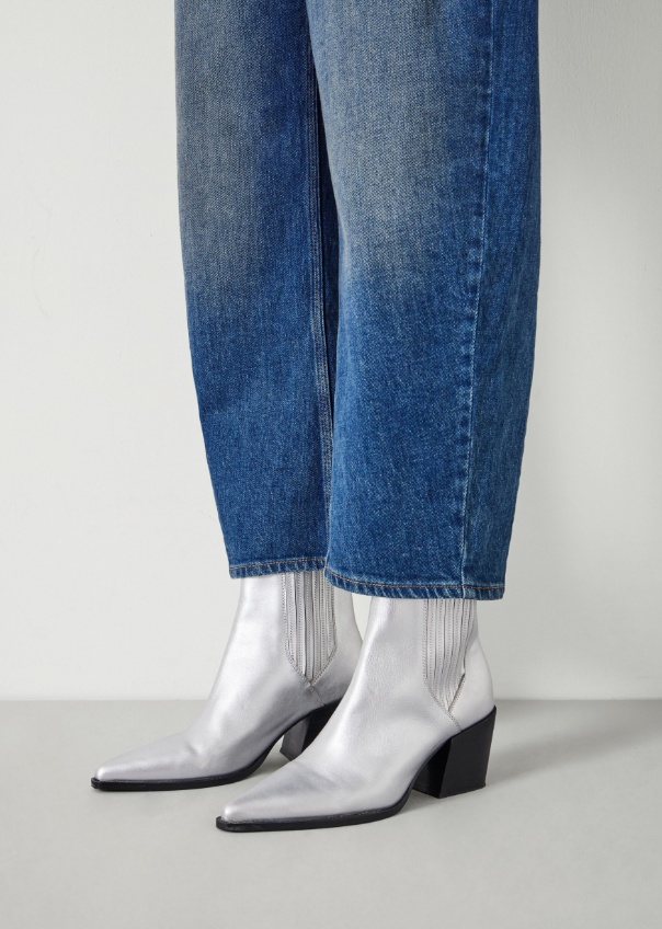 Journal article featured image