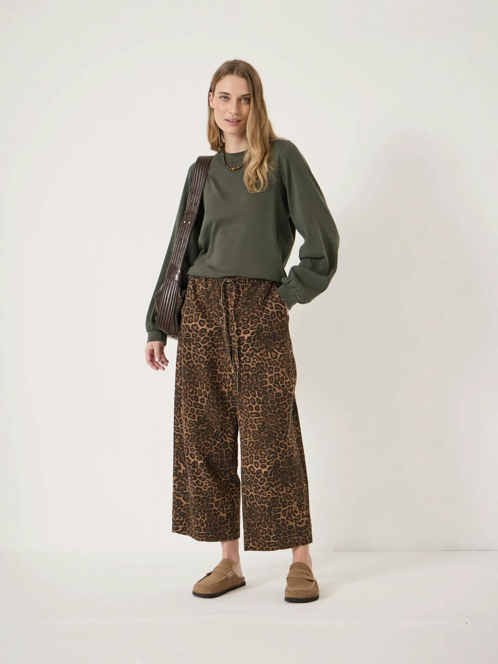 014603-3392-02 Elodie Puff Detail Cuff Cotton Top