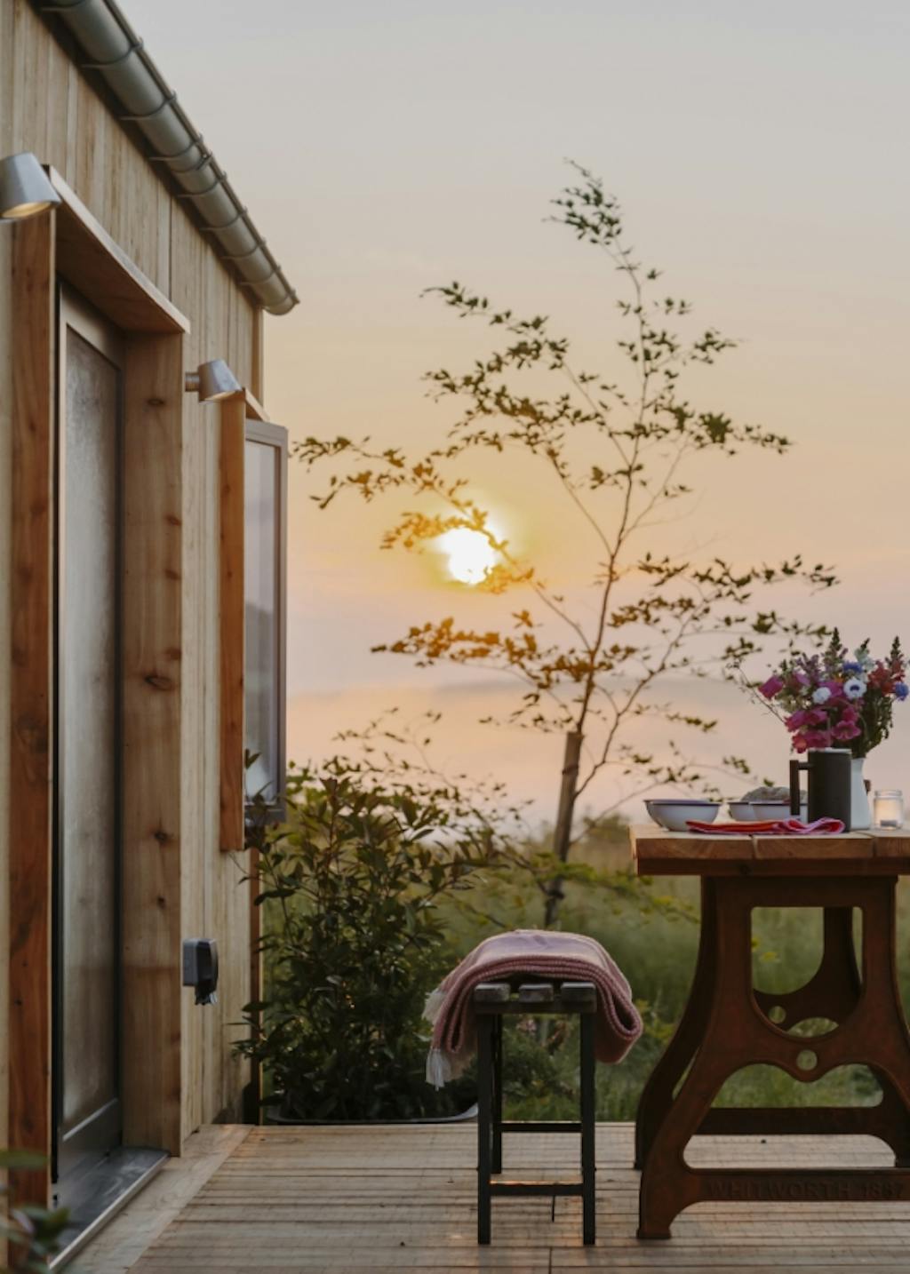 Journal article featured image