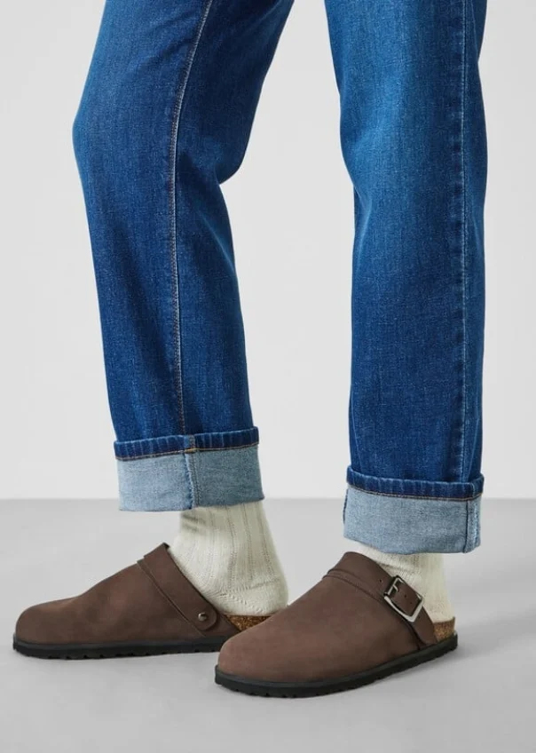 Journal article featured image