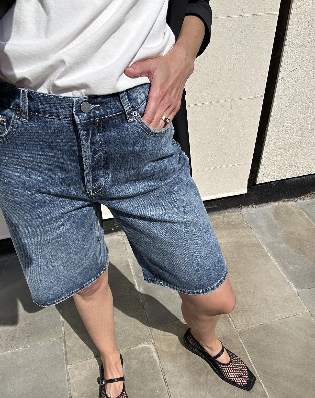 Journal article featured image