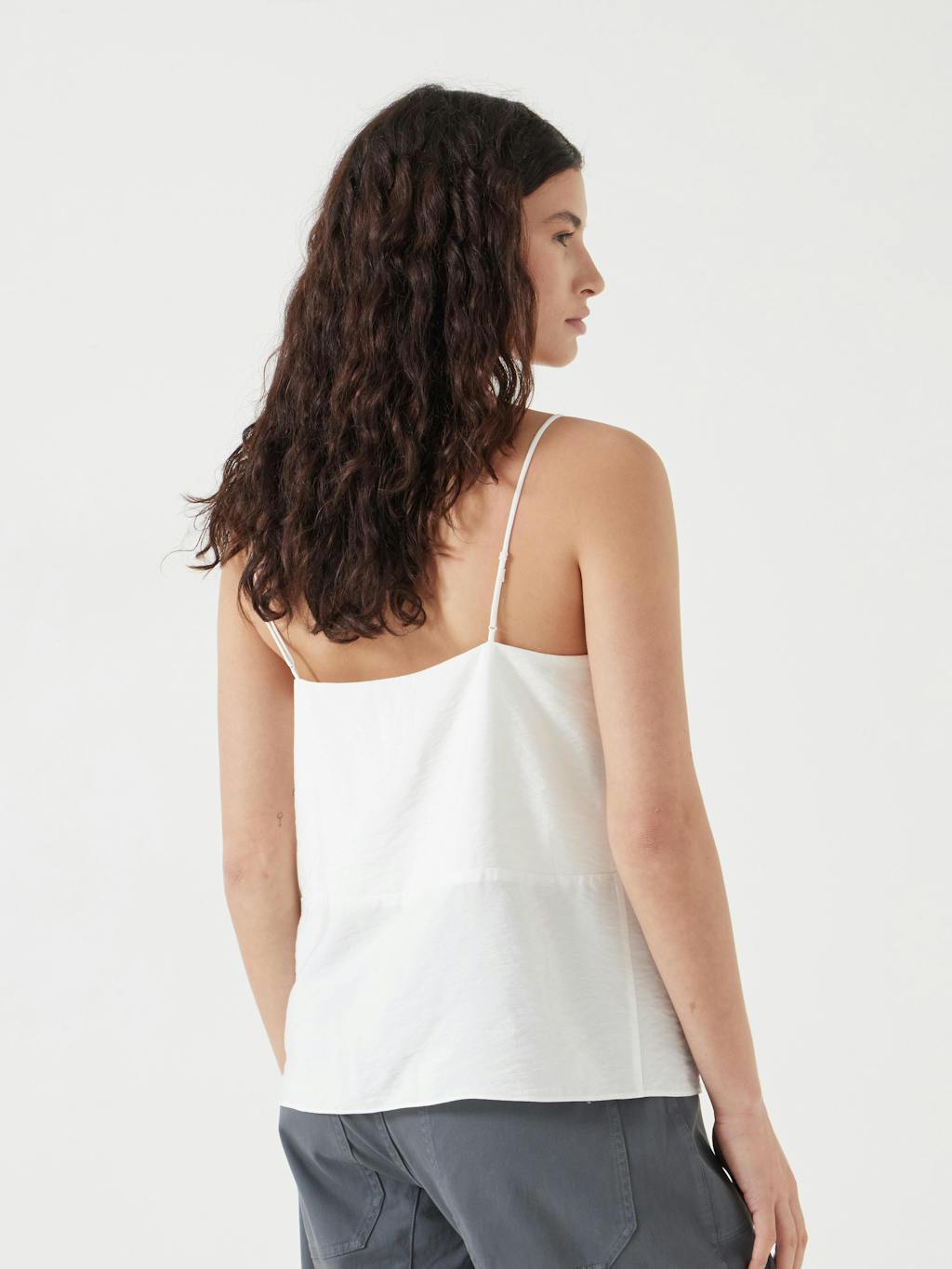 012795-0217-03 Thin Strap V-Neck Cami