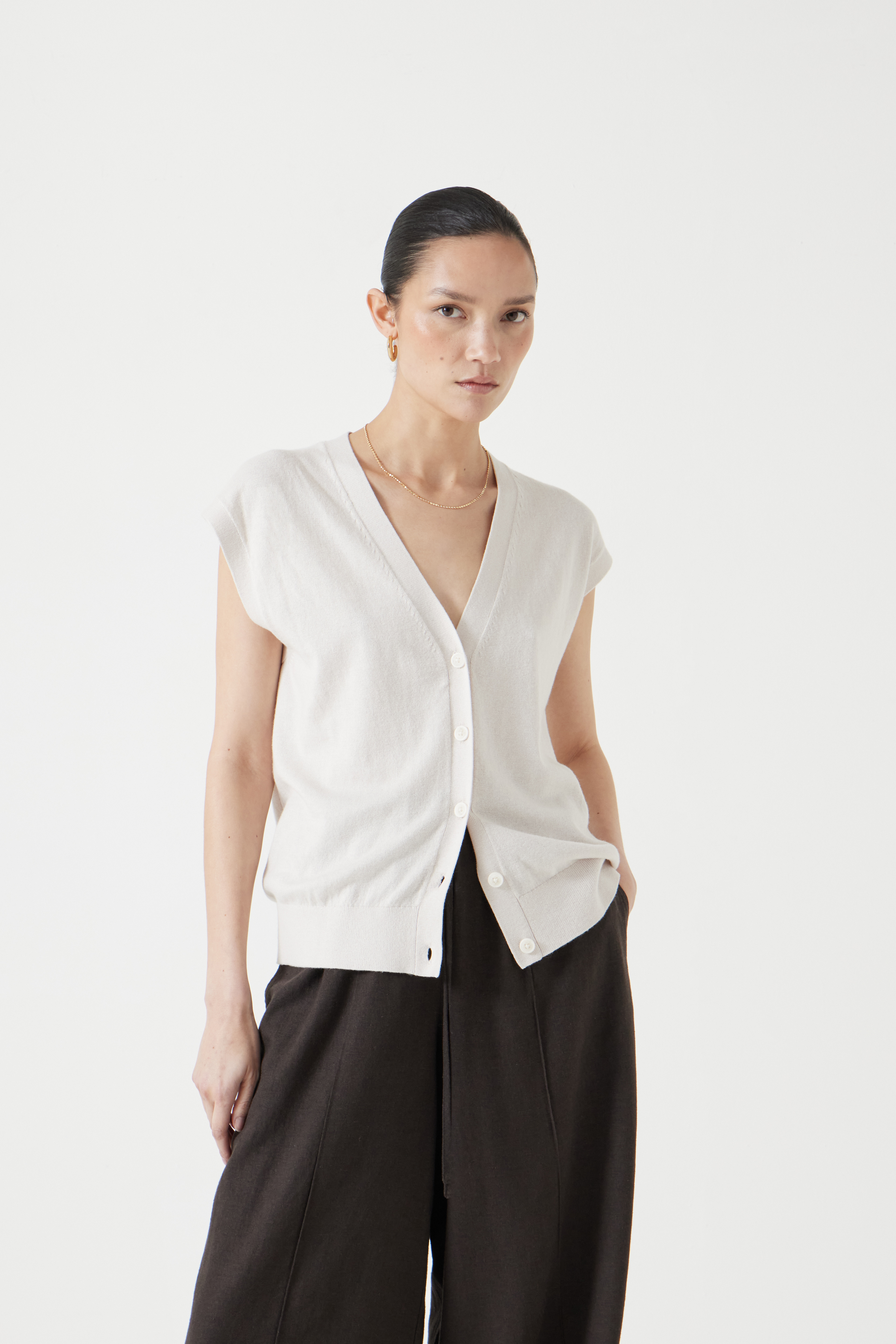 Fine Knit Button Front Vest Top (Oatmeal Marl)