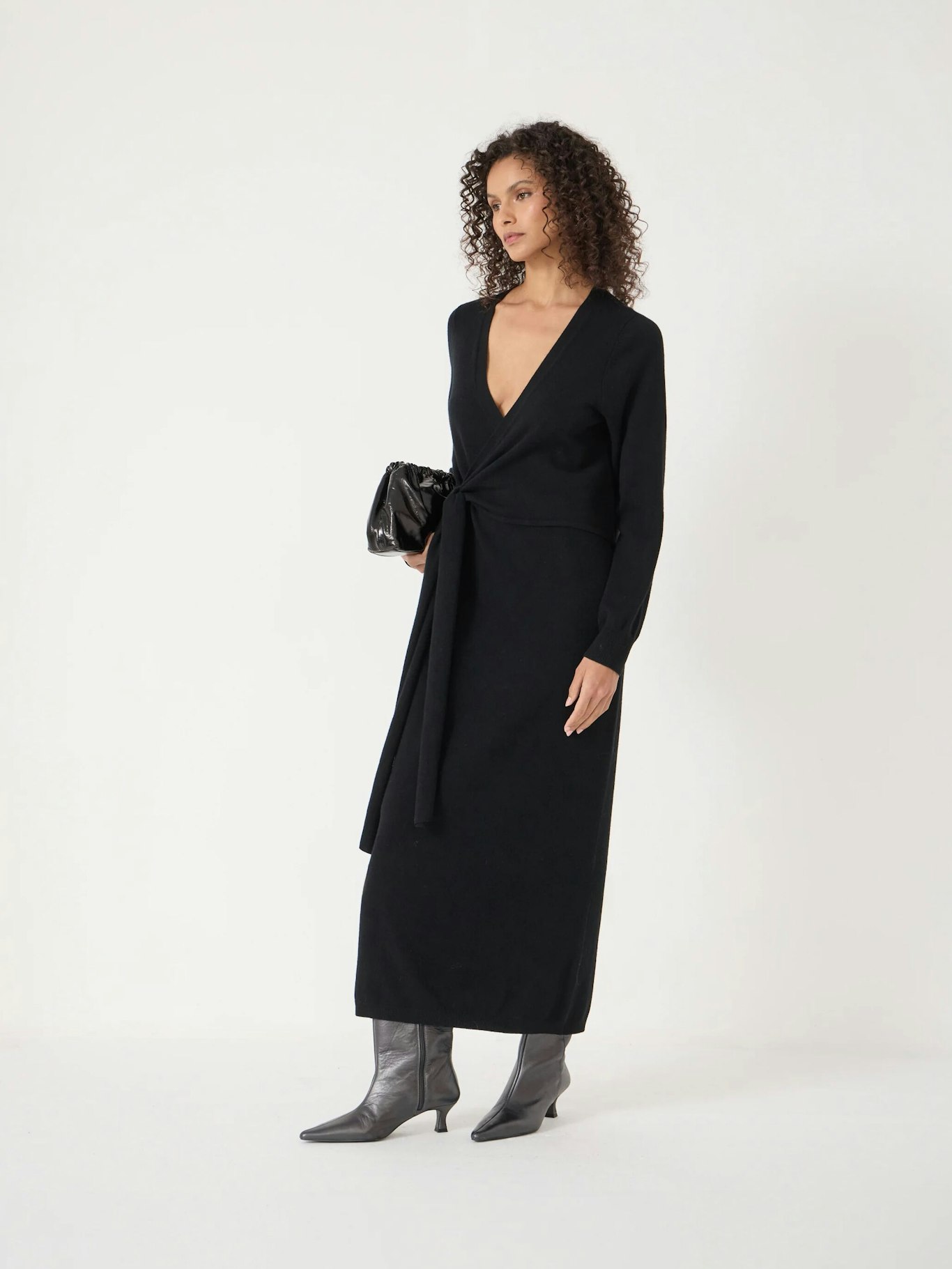 013971-0456-02 Merino V-Neck Tie Detail Dress