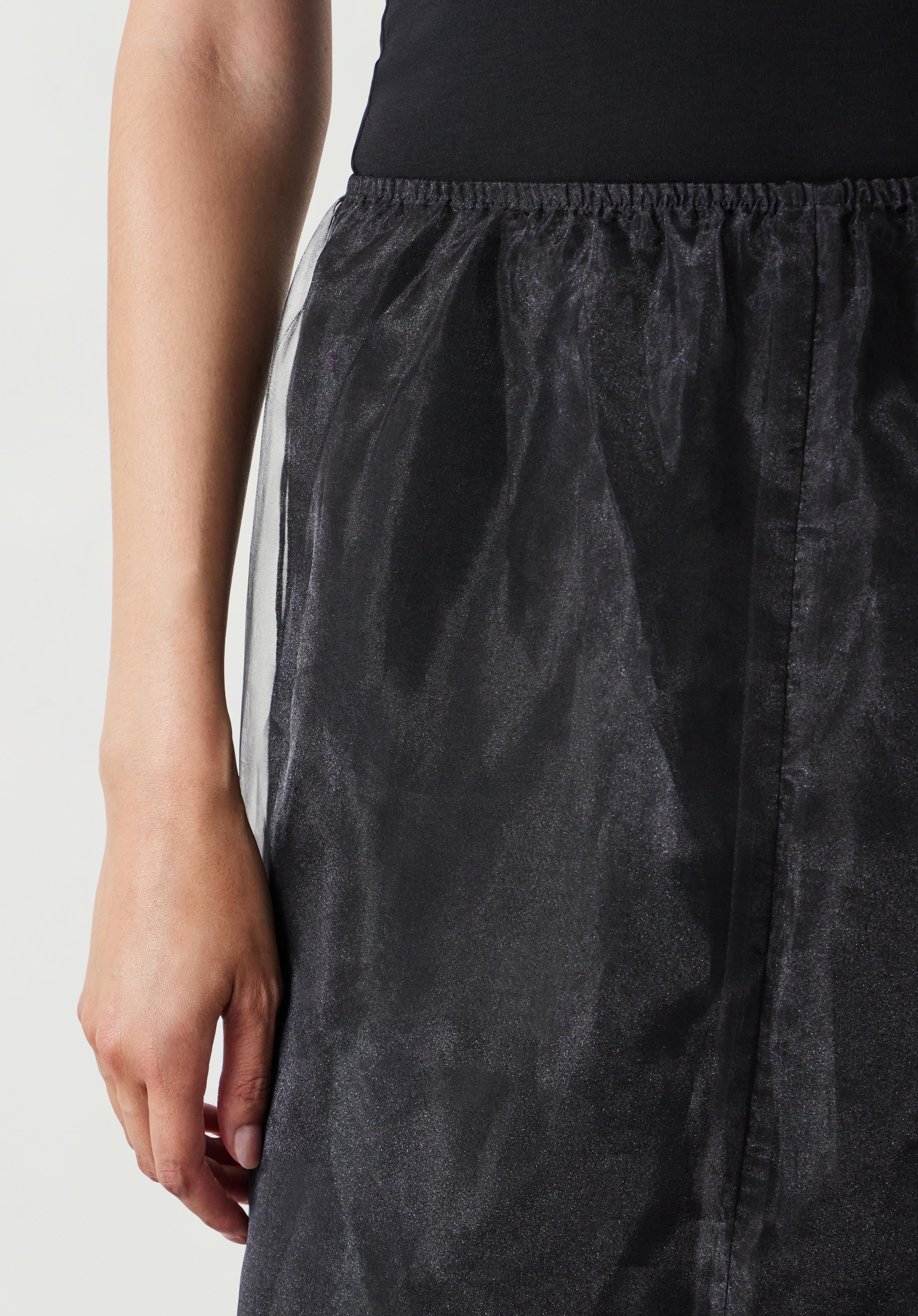 Zuri Organza Skirt (Black)