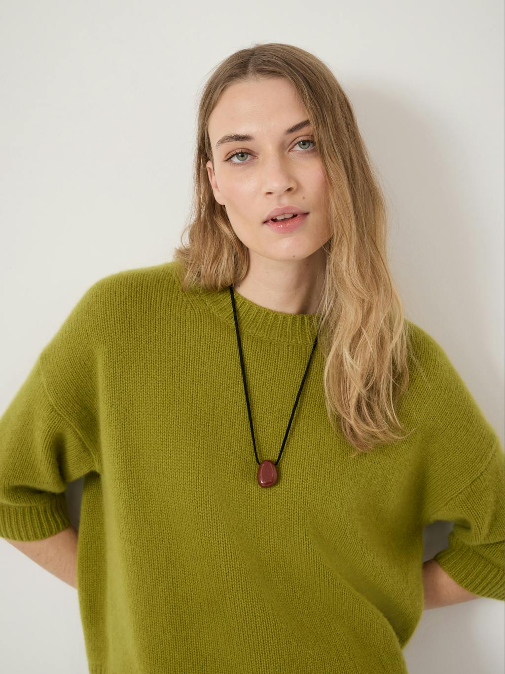 013449-2220-03 Cherrie Chunky Cashmere Tee