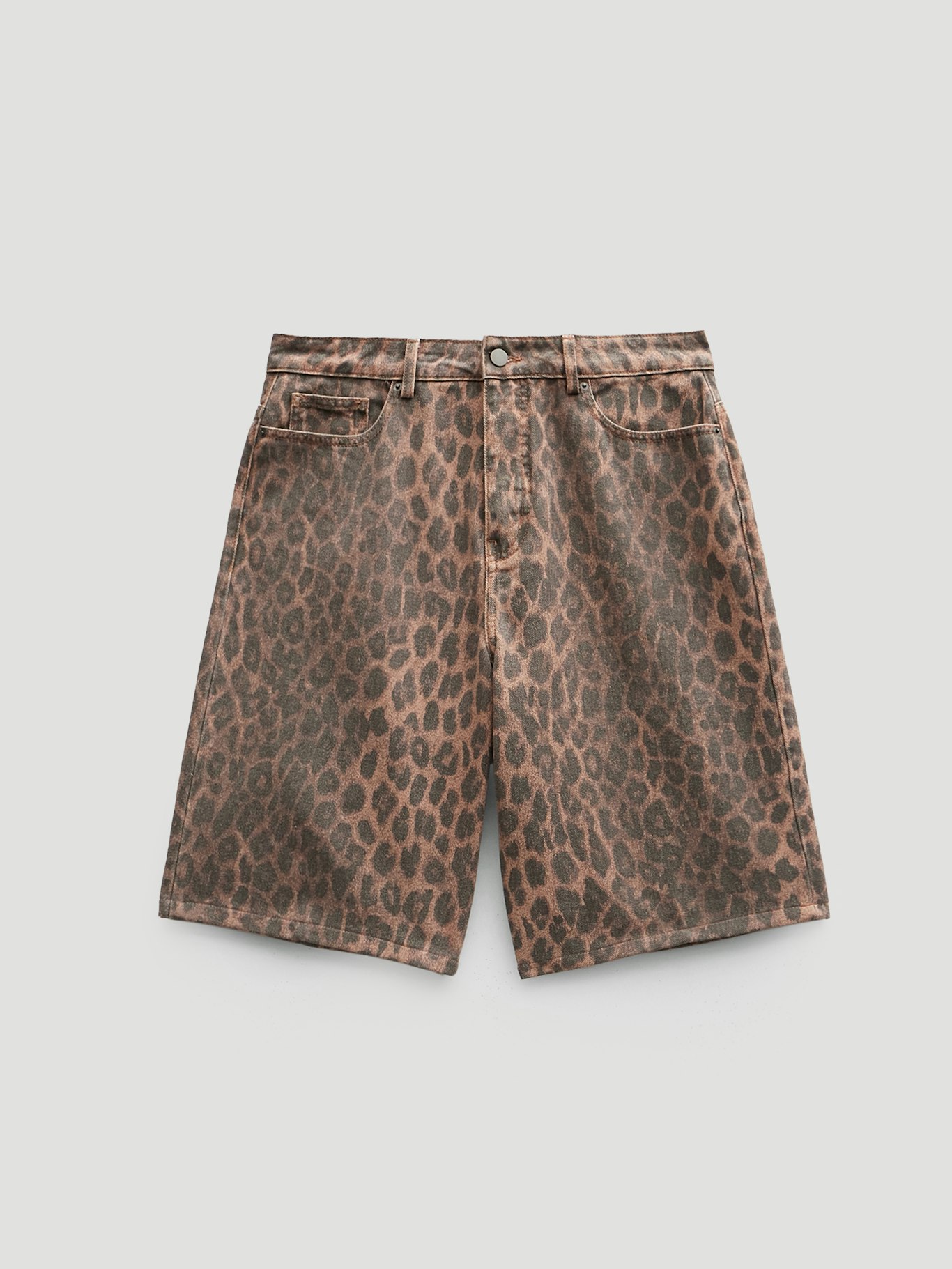 014856-4716-07 Leopard Print Long Denim Bermuda Shorts