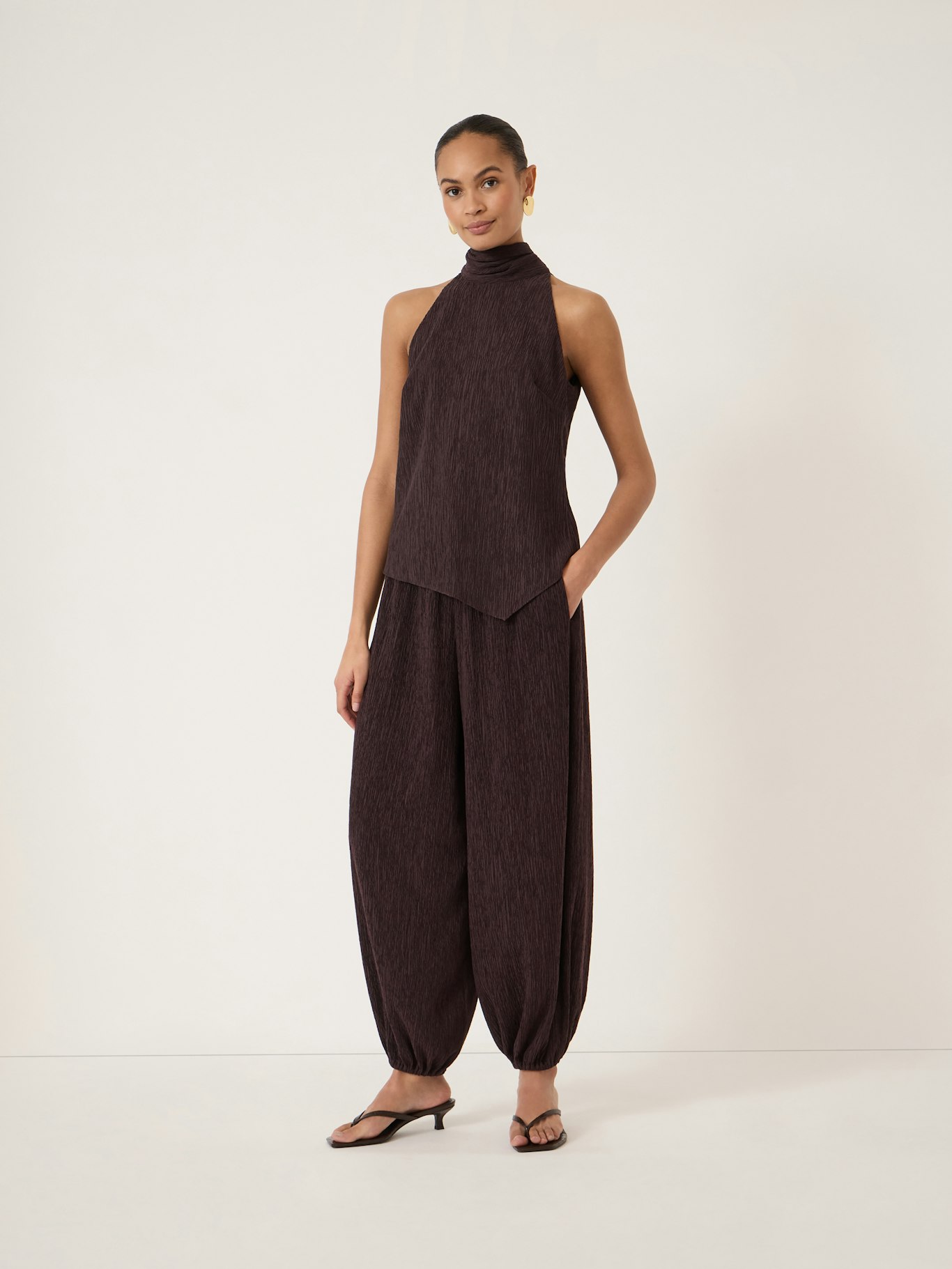 015274-4843-01 Adira Crinkle Bubble Hem Trousers
