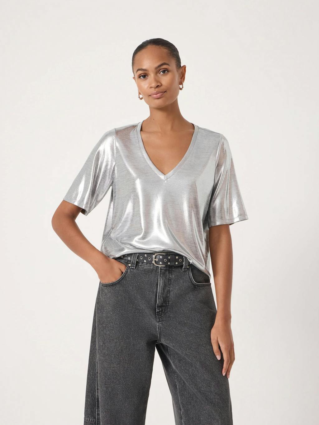014531-4878-01 Reece Silver Metallic Sub T-Shirt