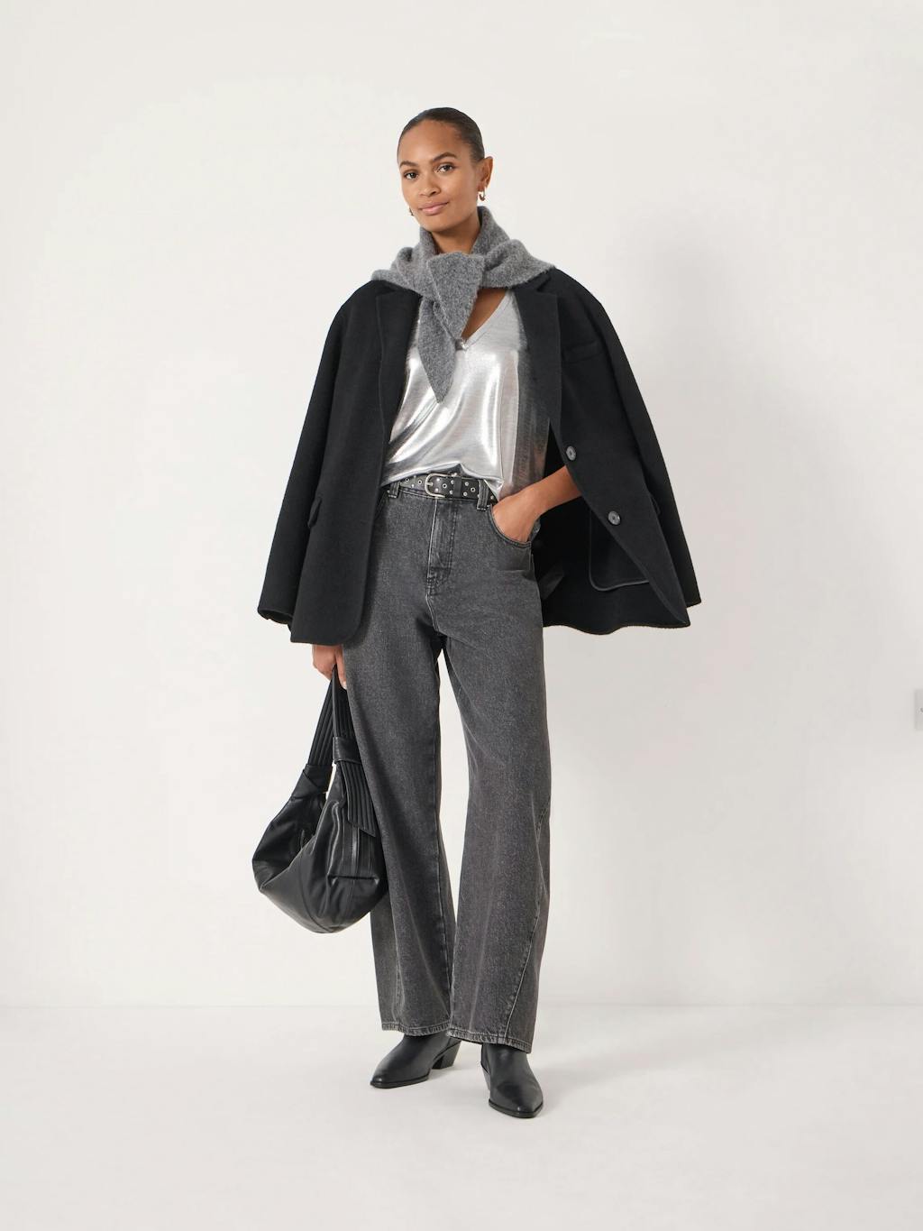 014531-4878-02 Reece Silver Metallic Sub T-Shirt