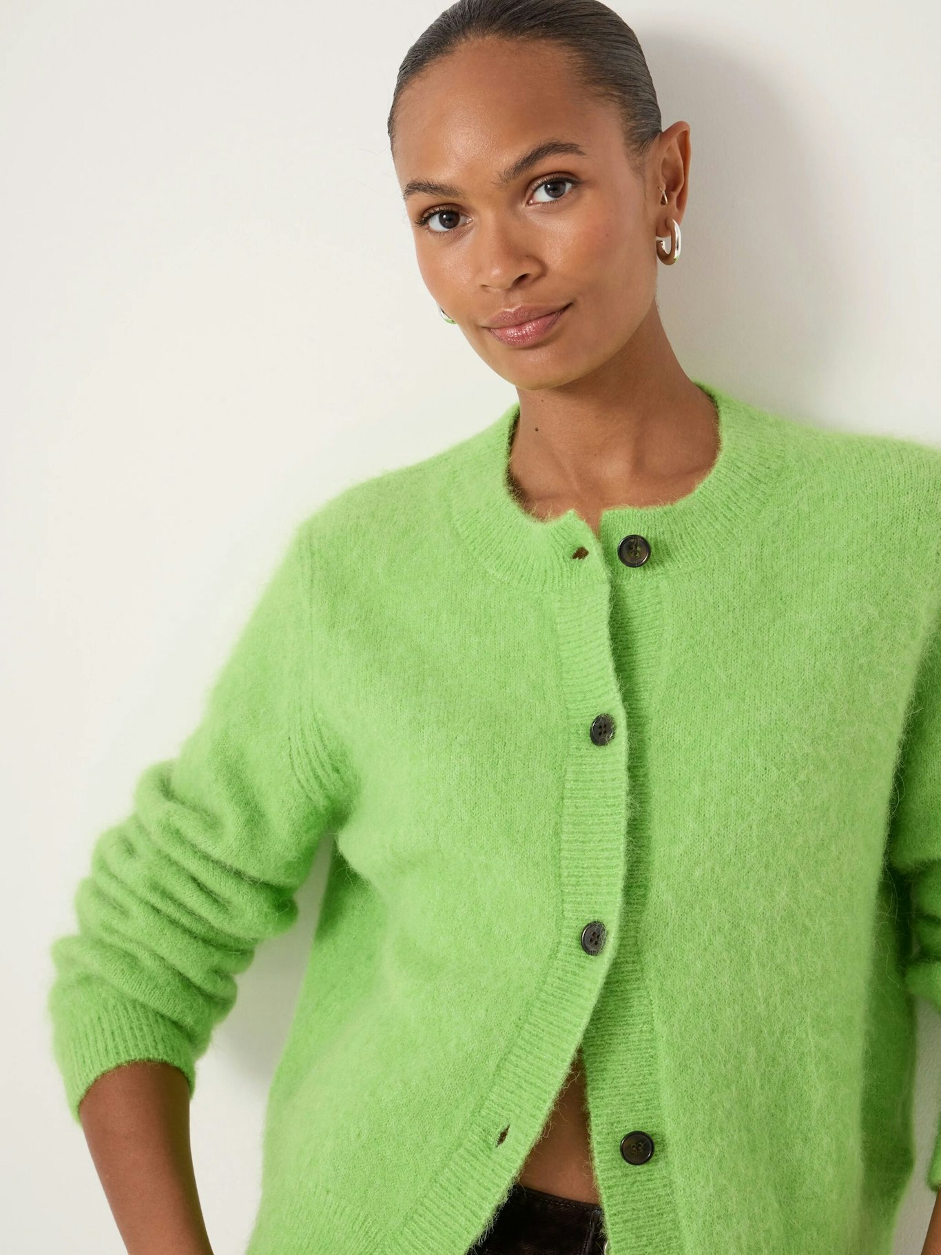 013929-2141-04 Perrin Crew Neck Alpaca Wool Cardigan