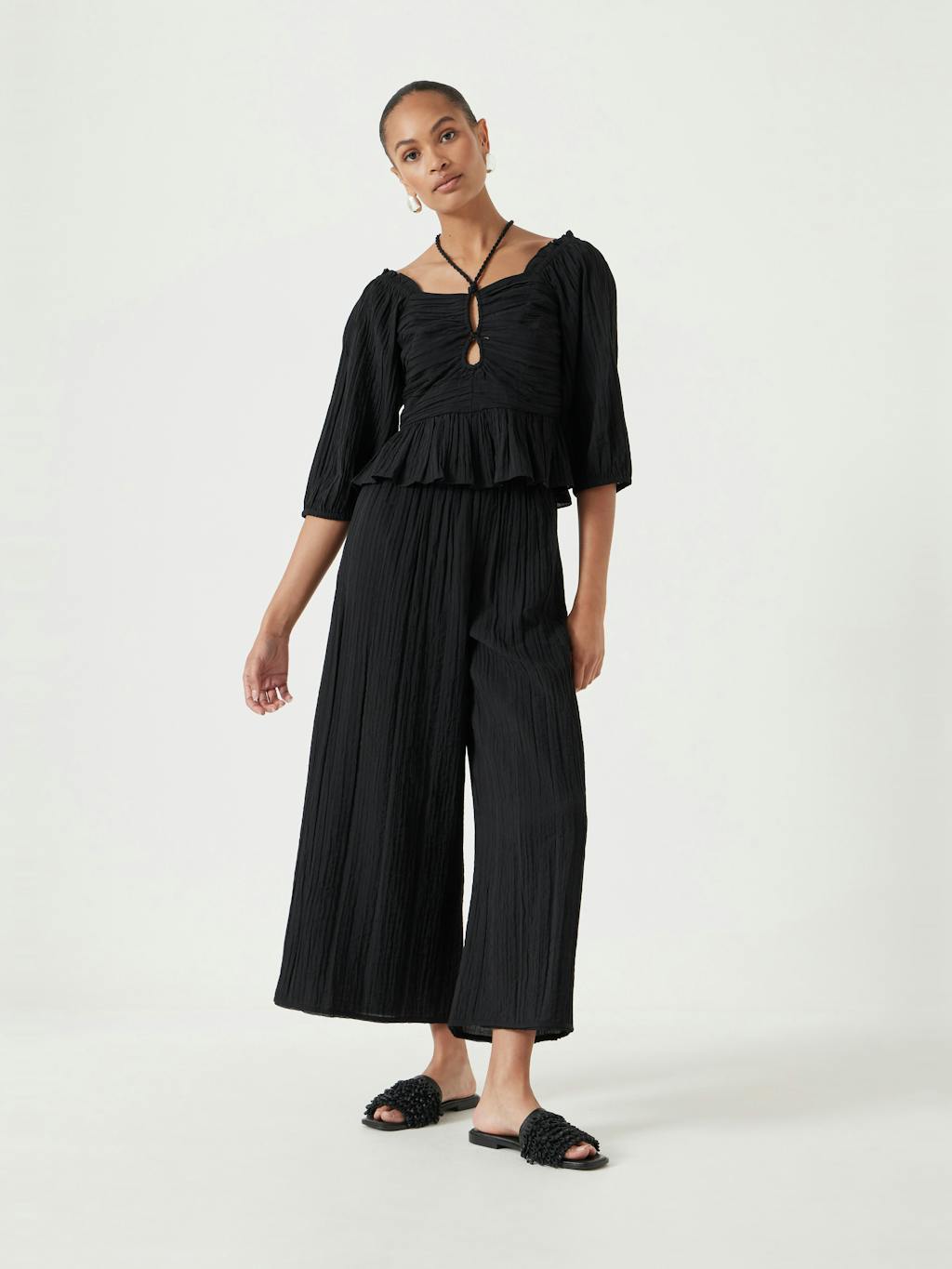 013753-0456-02 Zoe Crinkle Peplum Top