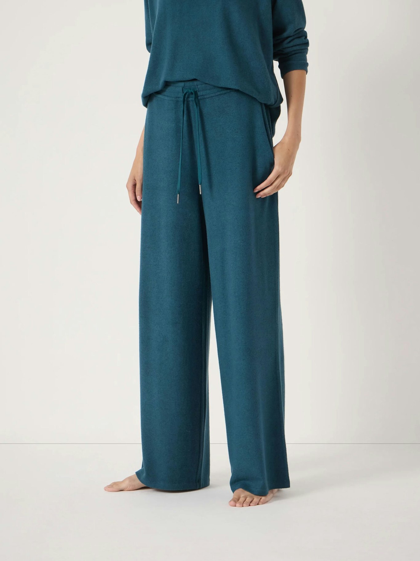 013877-1709-02 Elle Supersoft Wide Leg Joggers