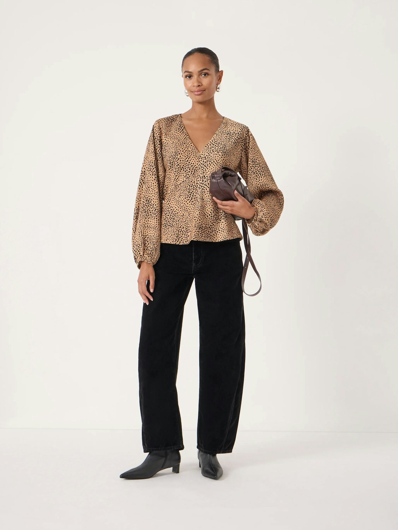 014854-4885-01 Grace Satin Long Sleeve Top