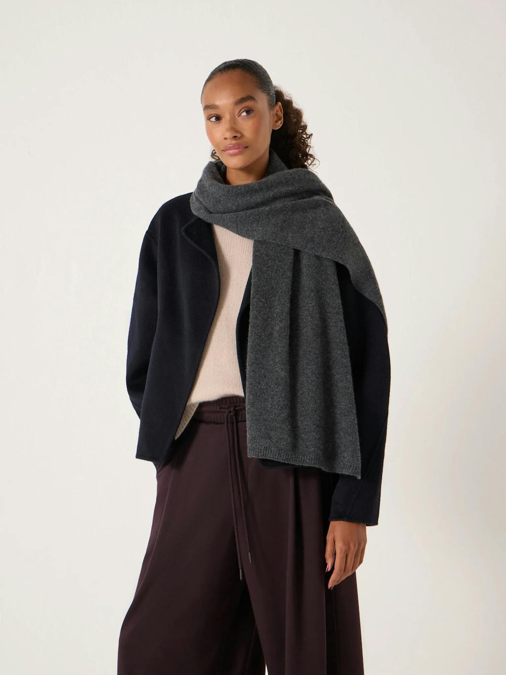 014371-2806-01 Cashmere Scarf