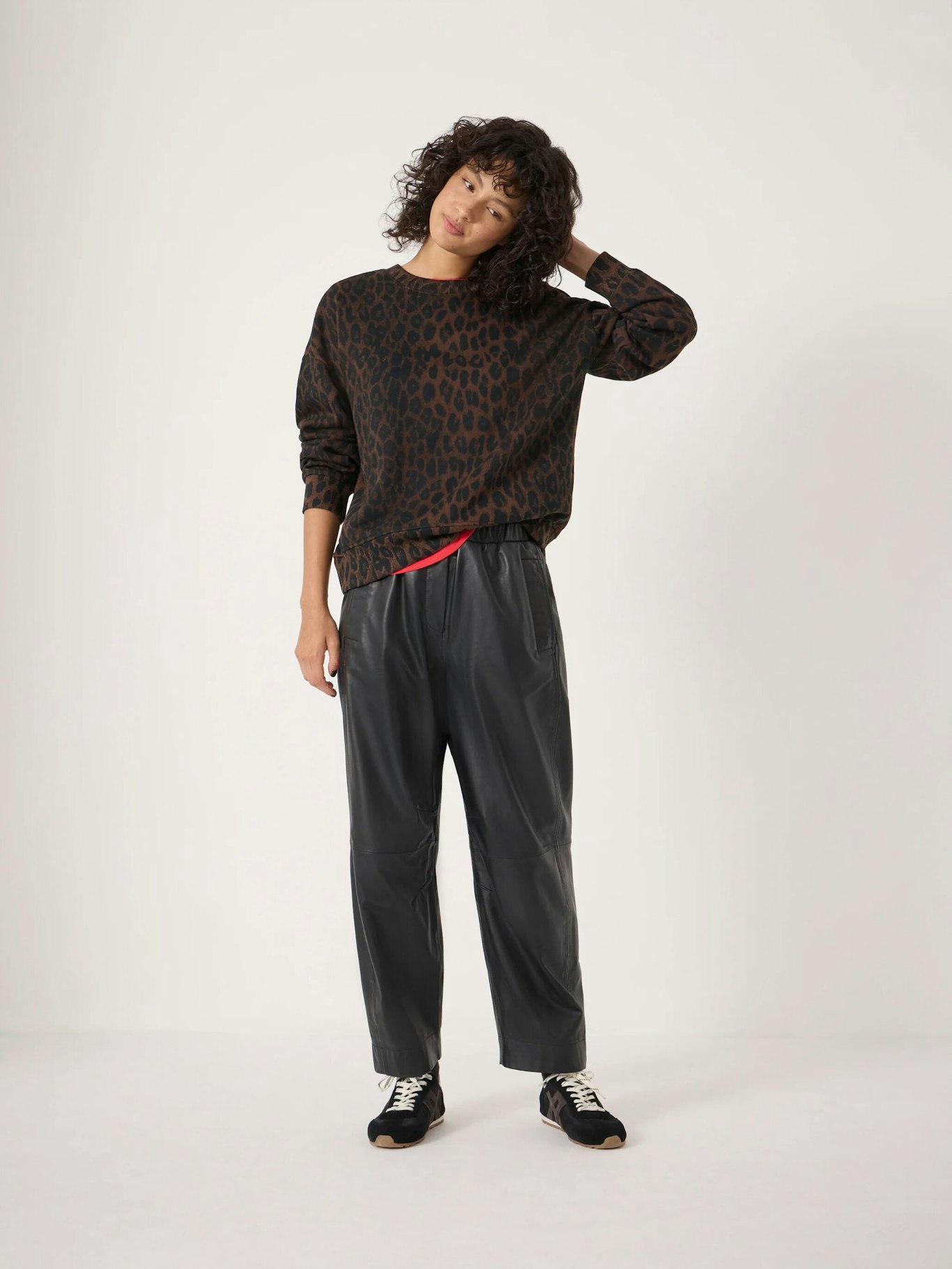 014549-4604-03 Leopard Print Sweatshirt