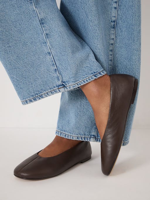 Bertie Round Toe Leather Ballet Flats