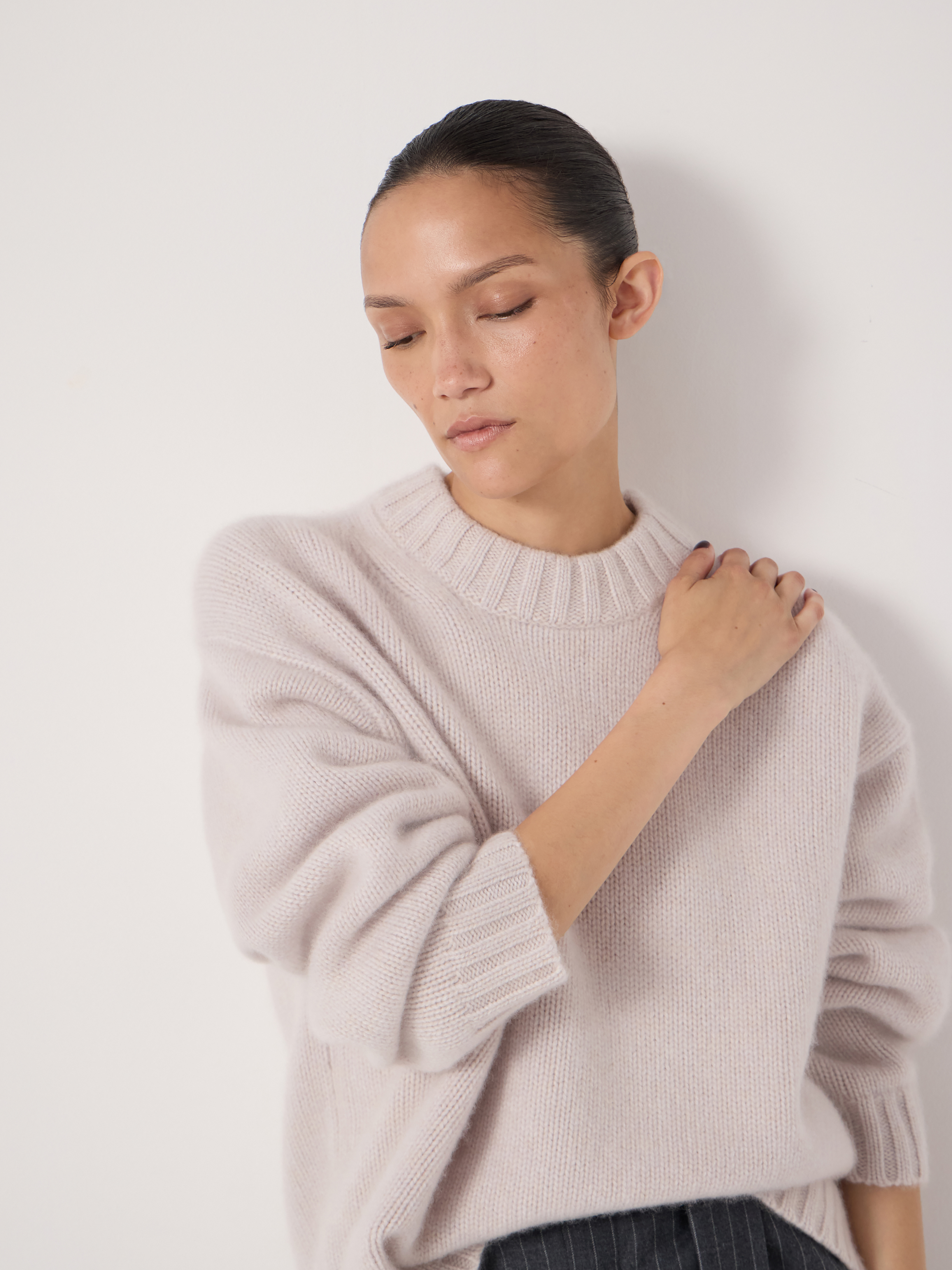 Cora Relaxed Chunky Cashmere Crew Jumper