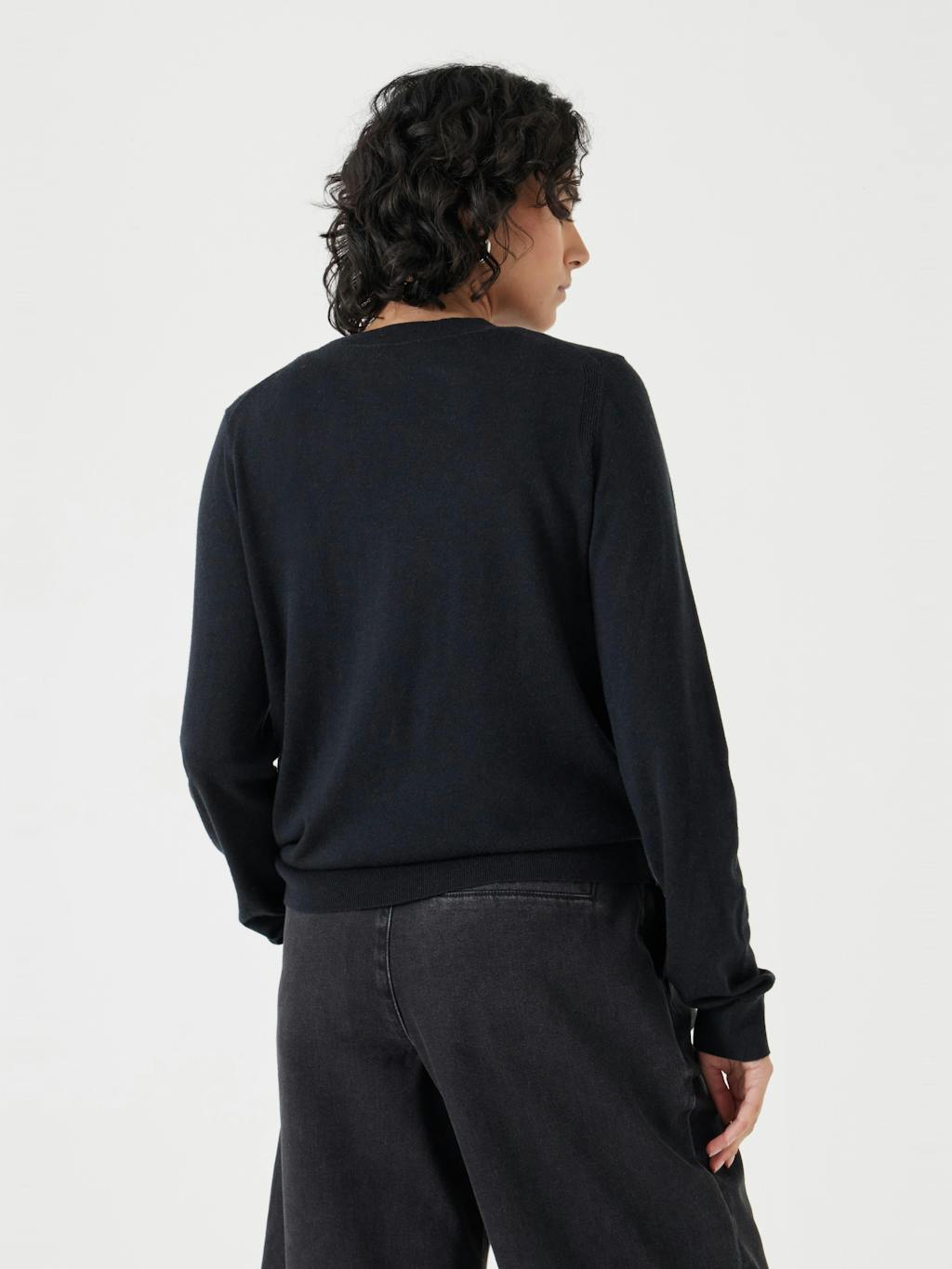 012612-0463-03 Fine Knit Wool Blend Jumper