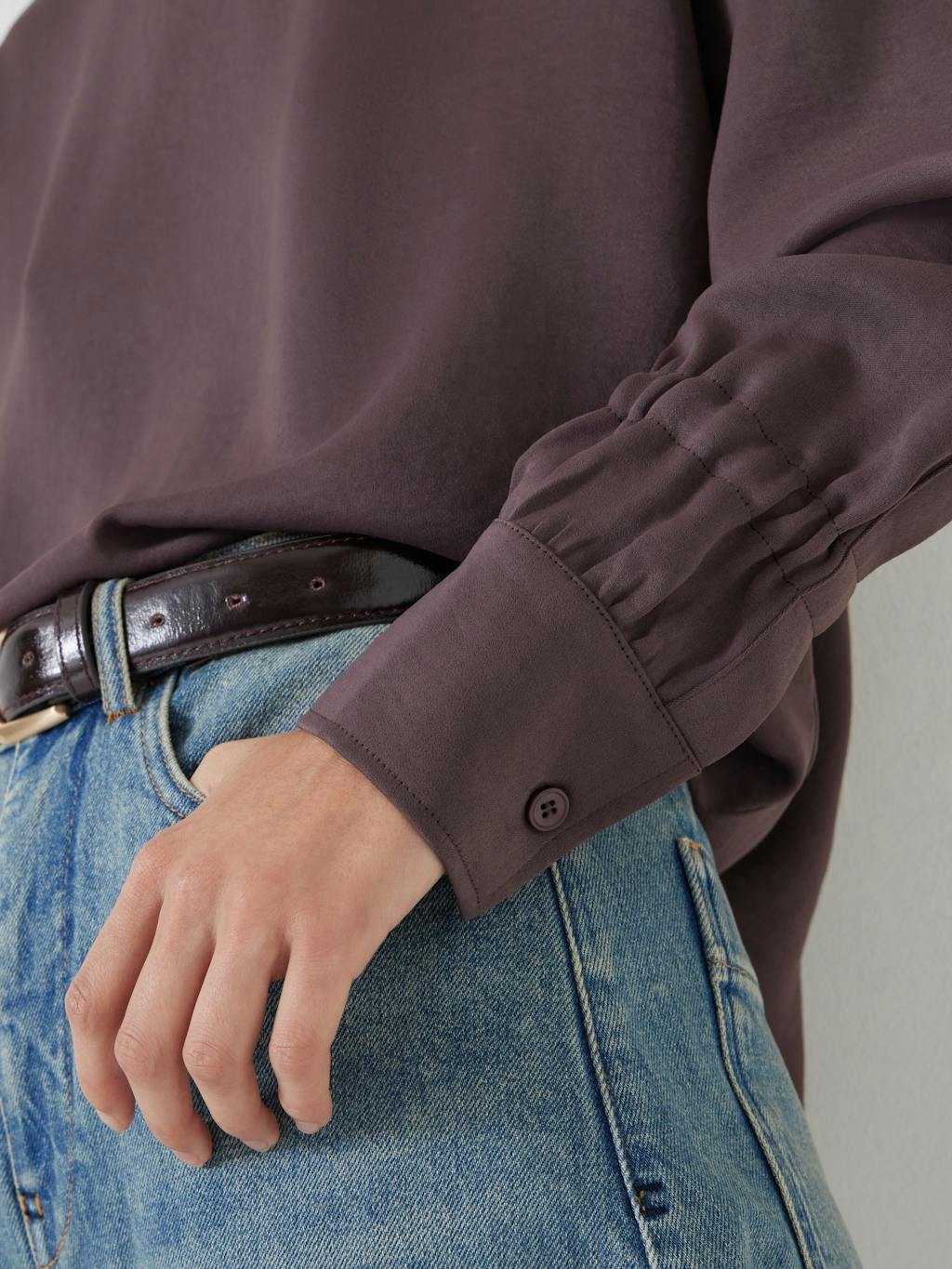 013255-1308-04 Long Sleeve Cowl Neck Top