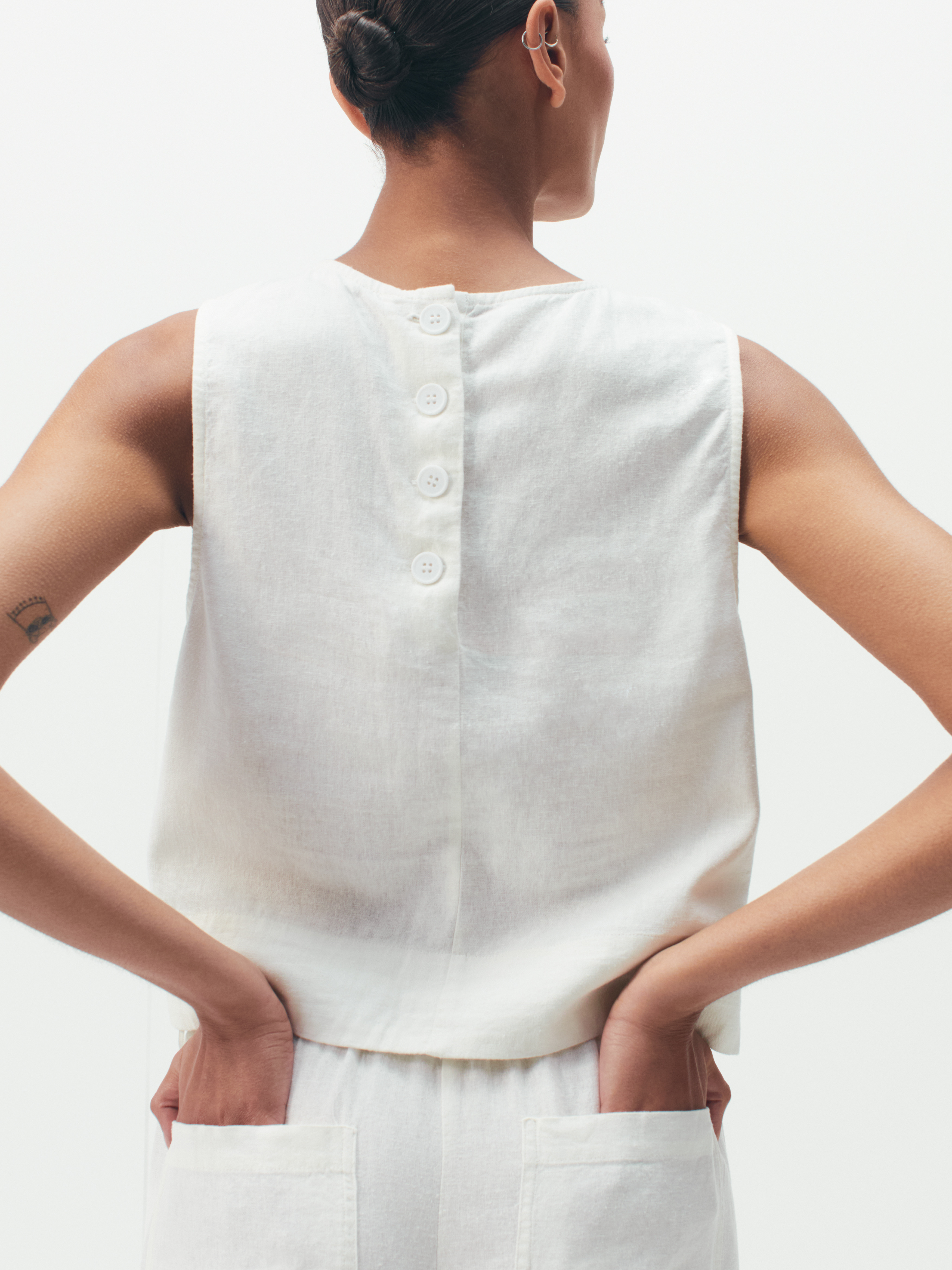 Vera Linen Blend Shell Top