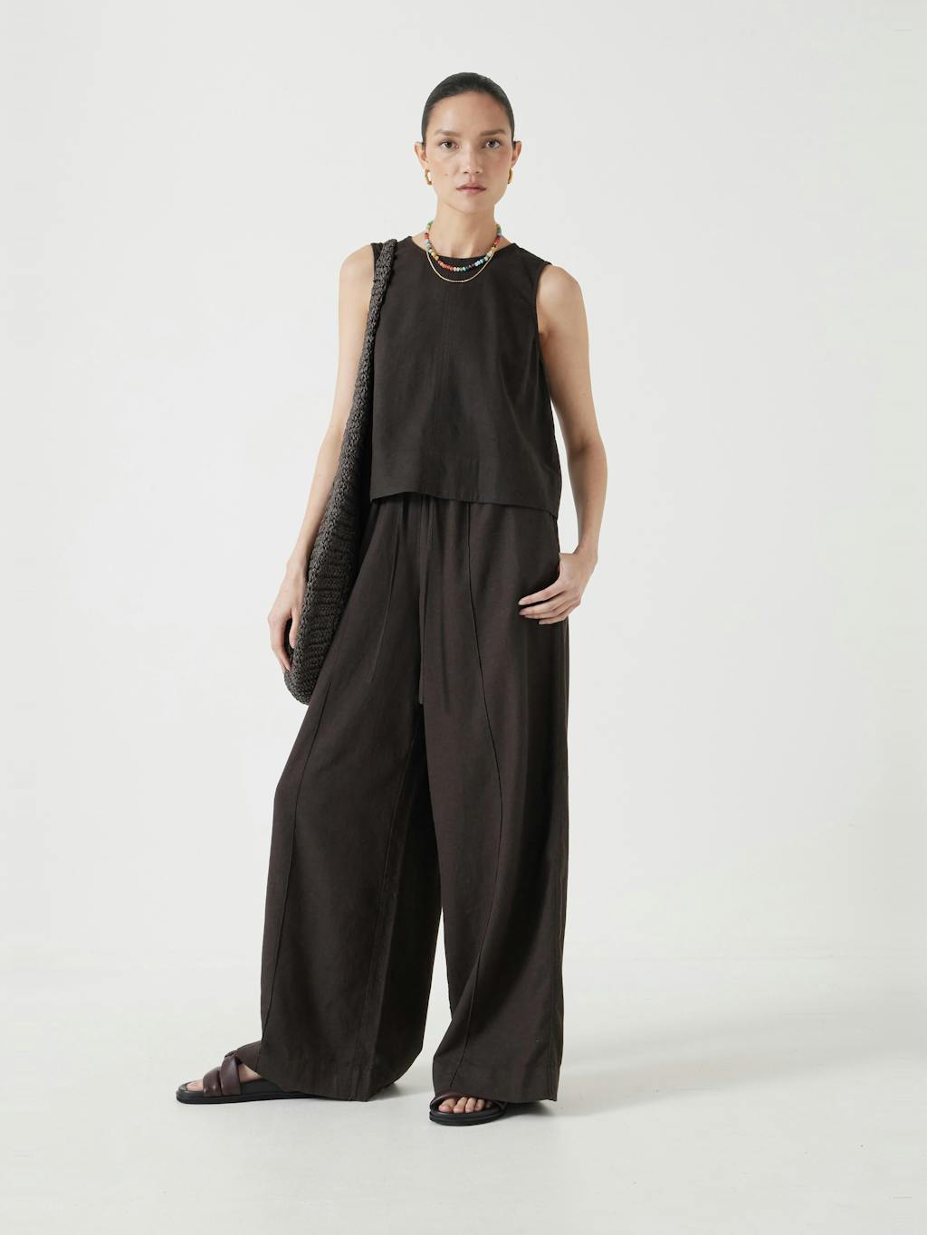 013339-0450-02 Vera Linen Blend Shell Top