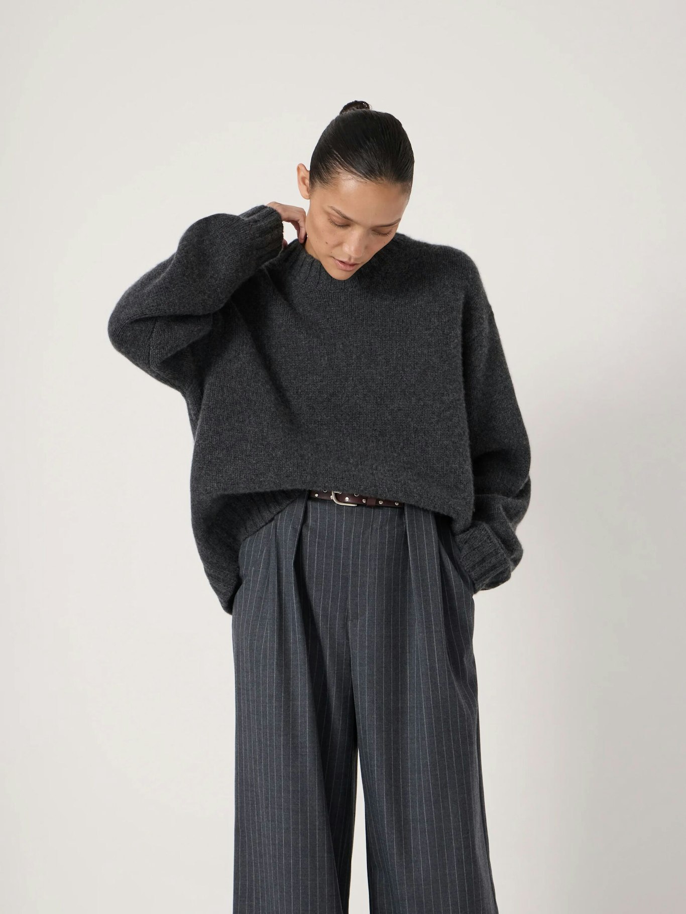 014260-2806-02 Cora Relaxed Chunky Cashmere Crew Jumper