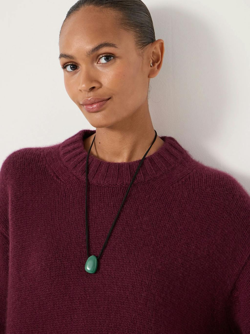 014623-2009-02 Stone Cord Necklace