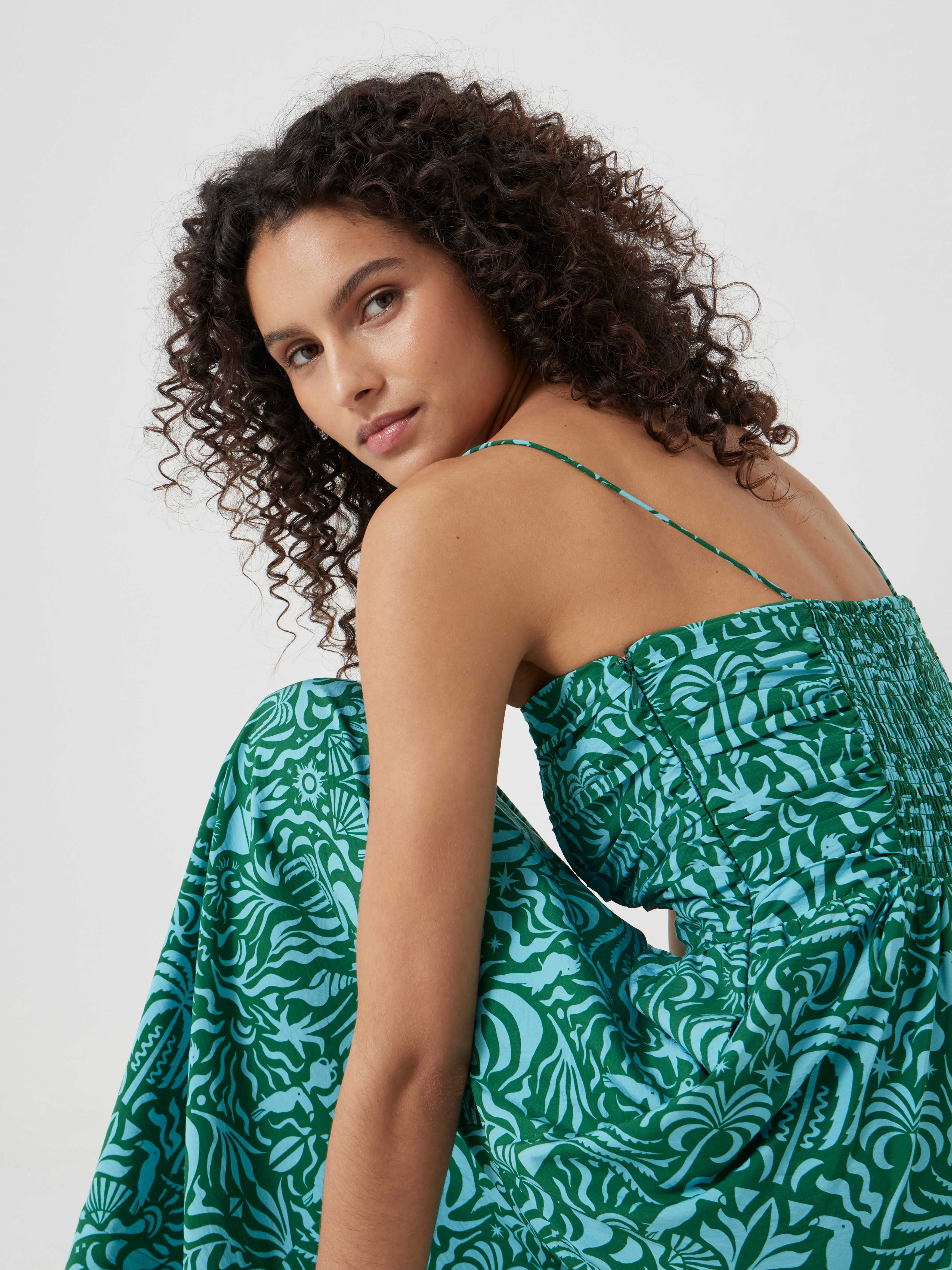 Air Flow Strappy Gathered Midi Dress