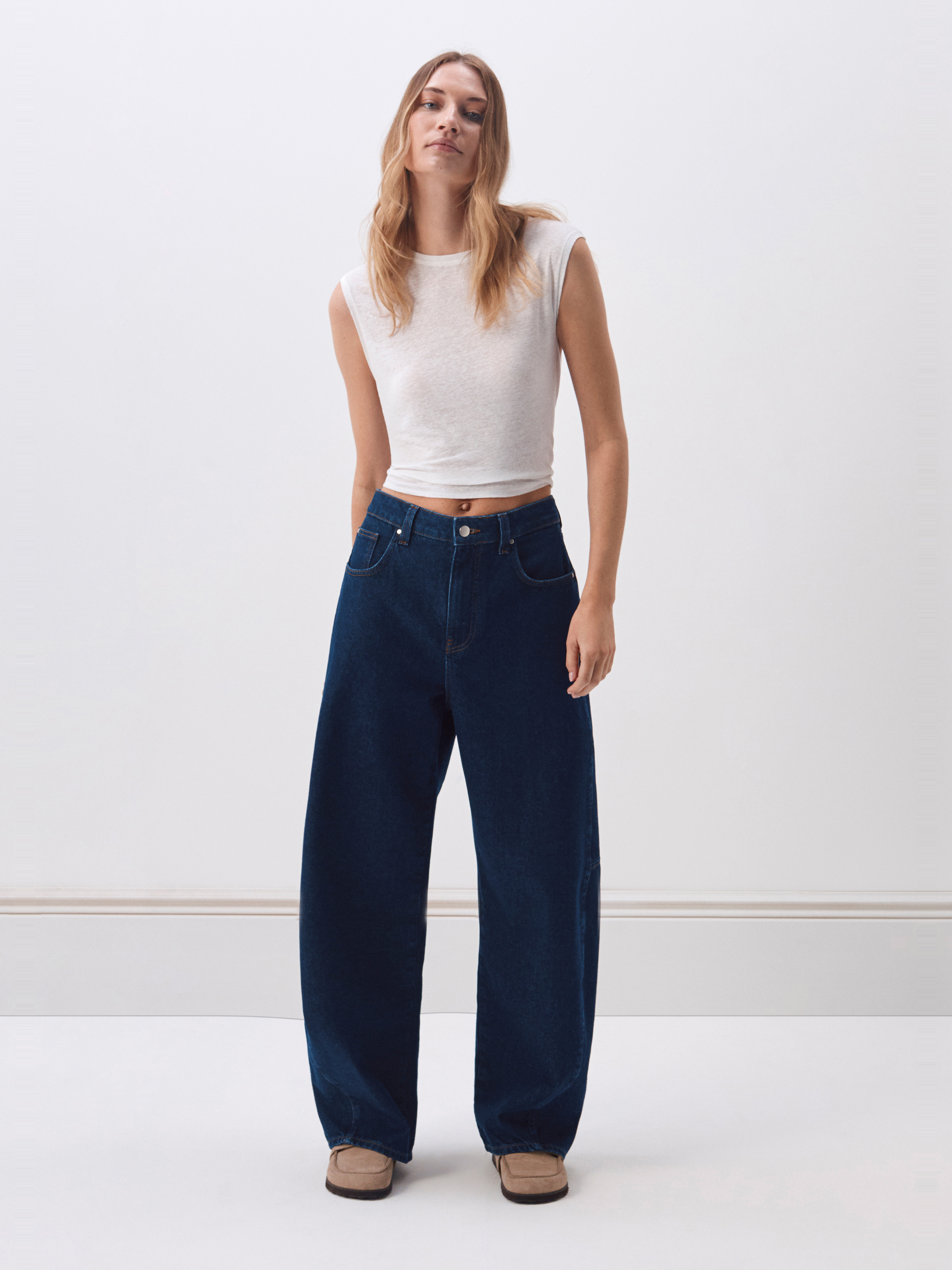 Bree Horseshoe Barrel Leg Jeans