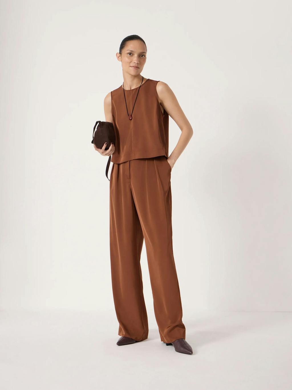 014606-3203-01 Vera Satin Shell Top