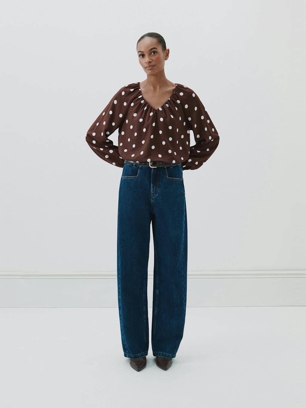 014507-4884-10 Printed Airflow V Neck Blouse