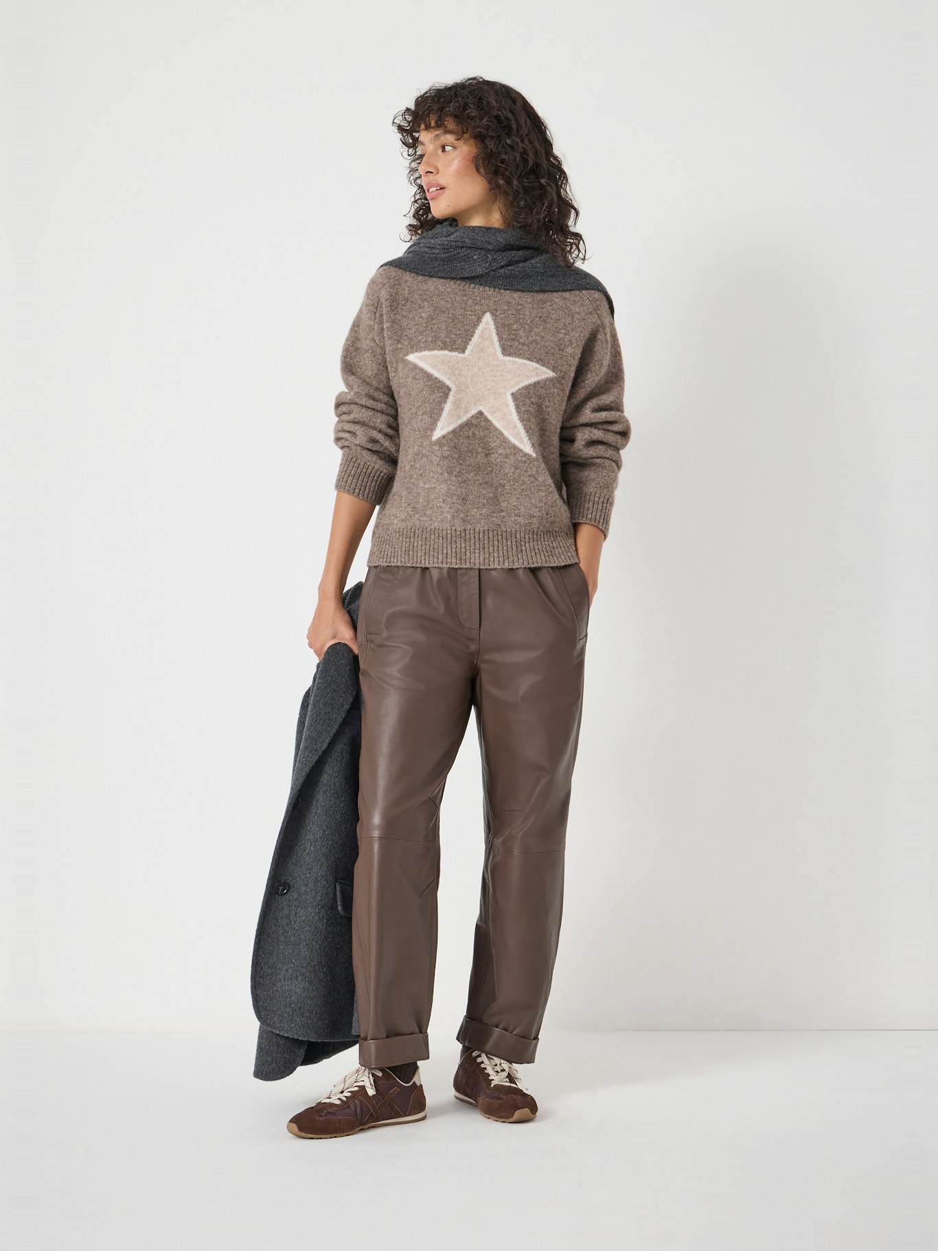 014172-0011-02 Wool Blend Star Jacquard Jumper