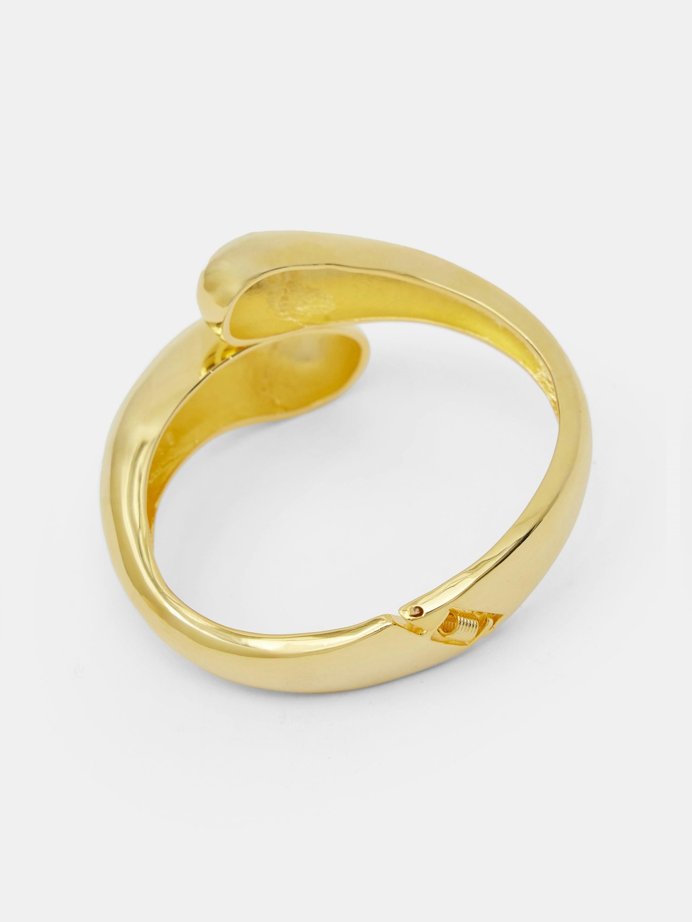 013857-3037-03 Chunky Bangle