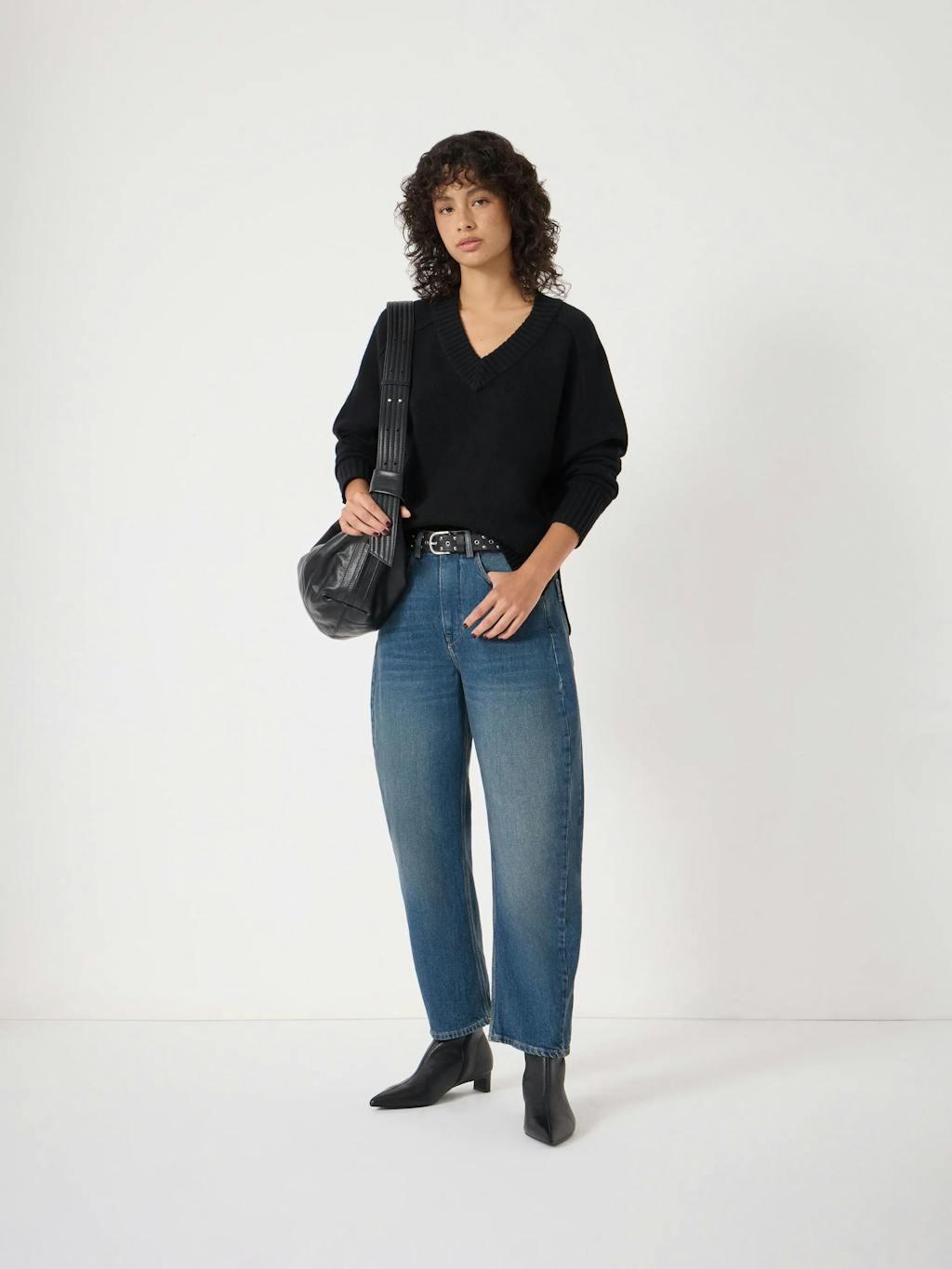 012971-0456-01 Erica Merino Wool V Neck Jumper