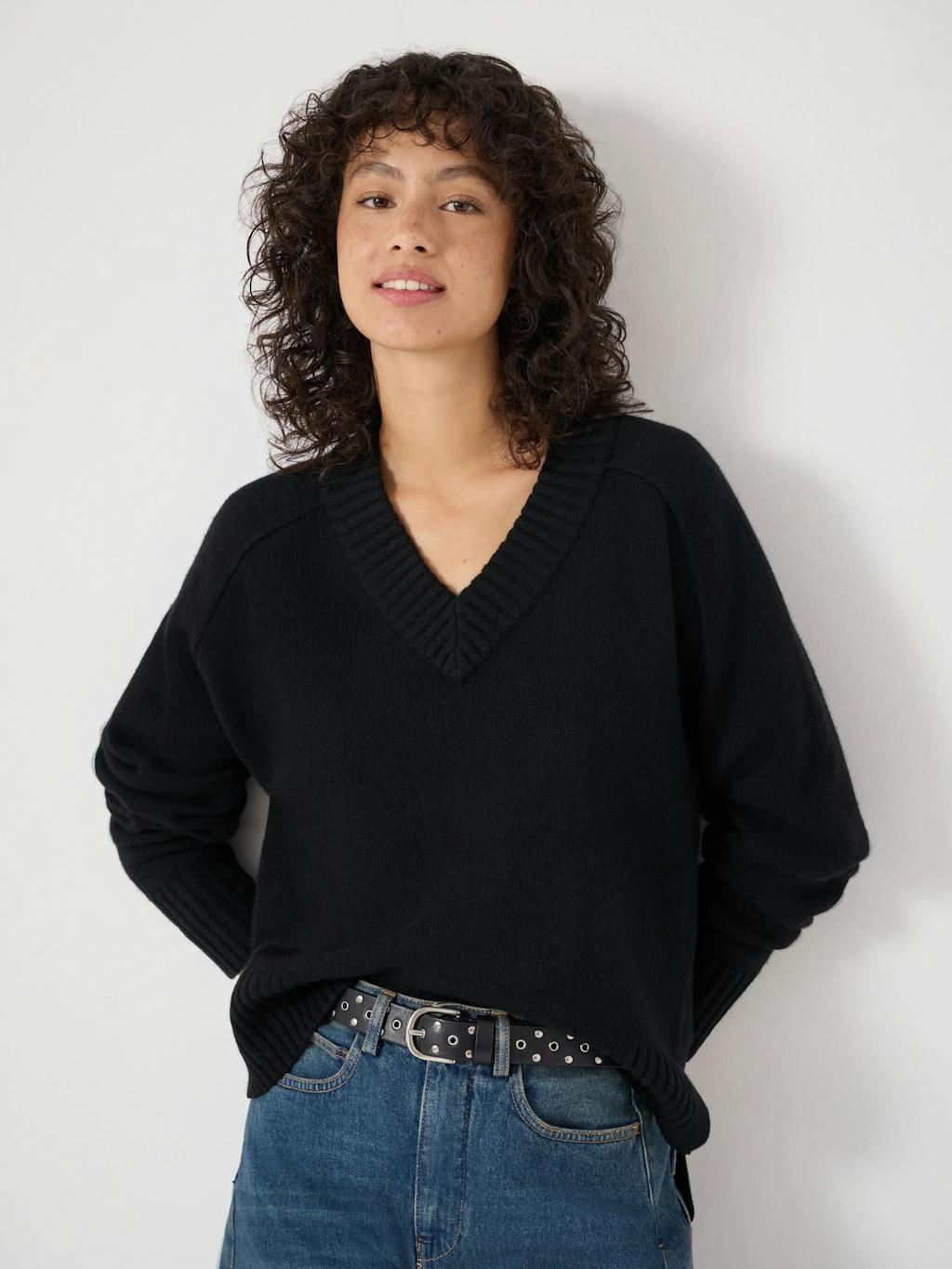 012971-0456-03 Erica Merino Wool V Neck Jumper