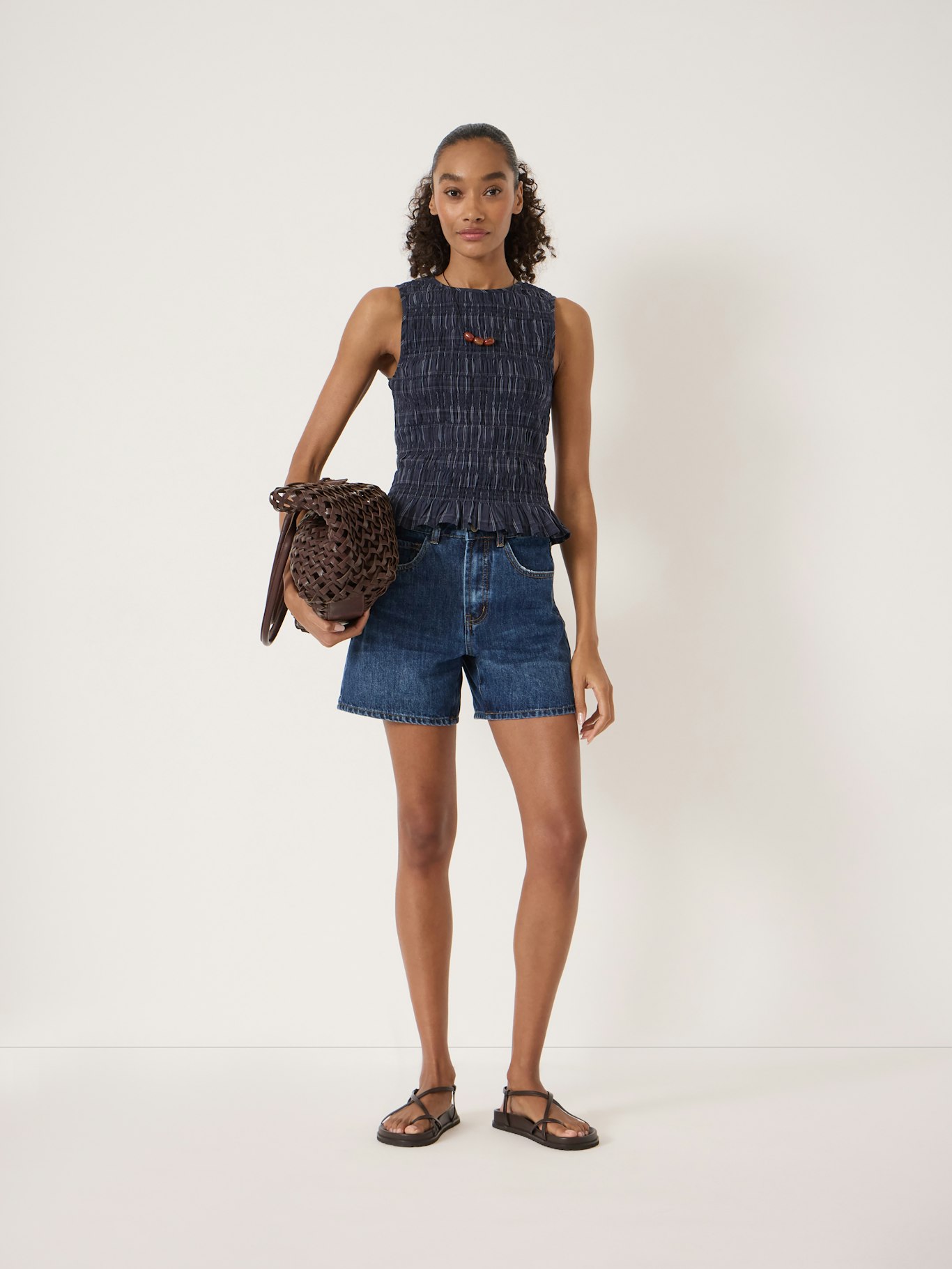 013459-4892-01 Essential Denim Shorts