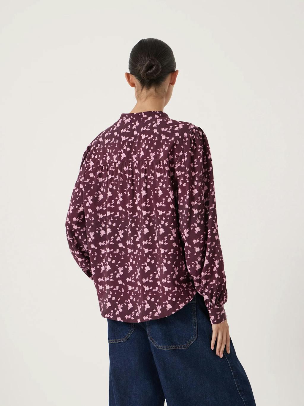 014243-4896-04 Harlow Tie Front Detail Blouse