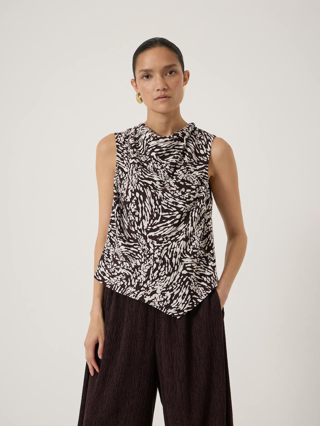 014605-4909-01 Estie Cowl Neck Shell Top