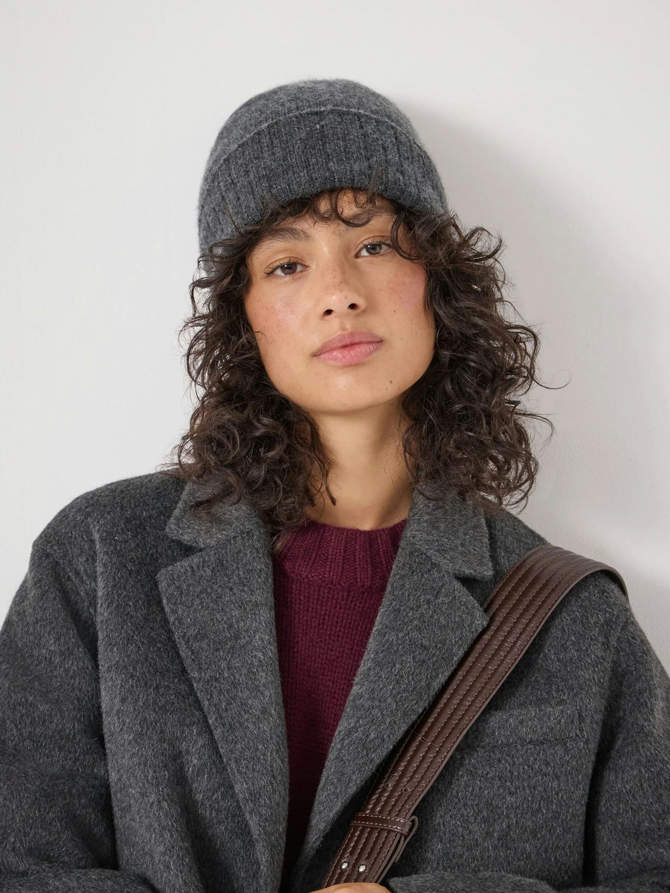 014370-2806-02 Cashmere Beanie